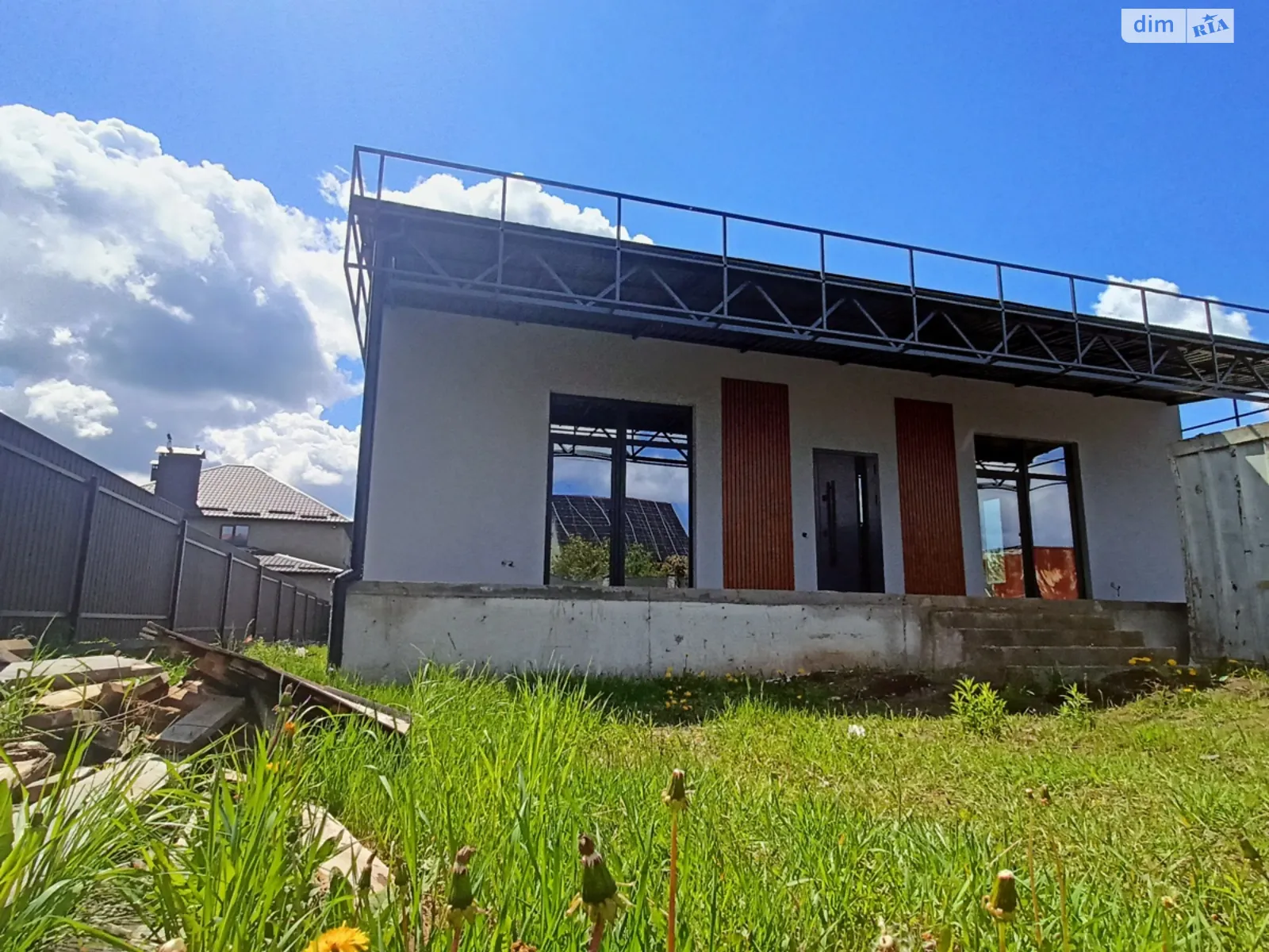 Продается одноэтажный дом 120 кв. м с подвалом, цена: 150000 $ - фото 1