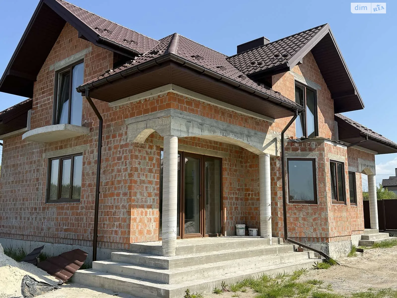 Продается дом на 2 этажа 185 кв. м с террасой, цена: 135000 $ - фото 1