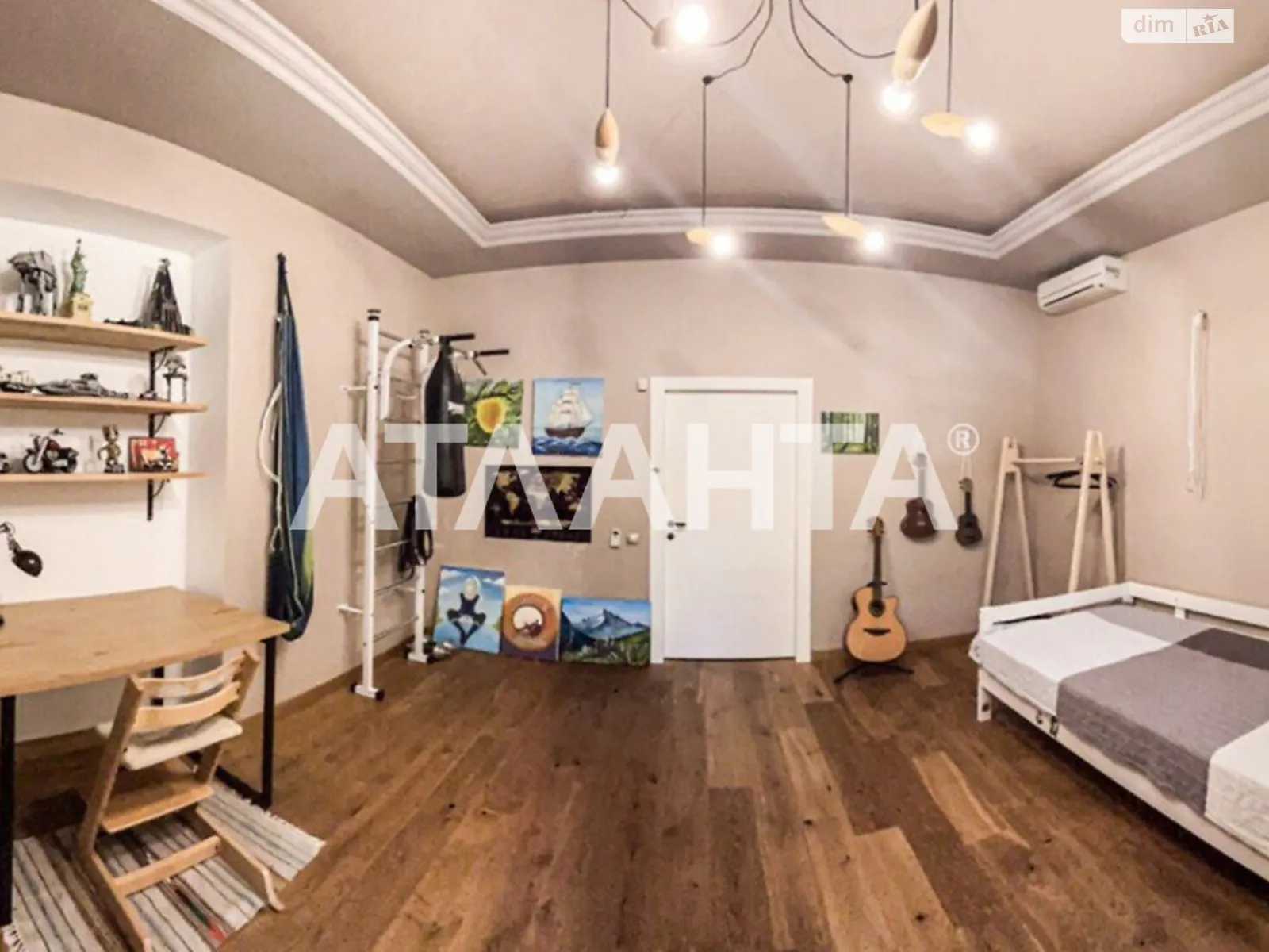 Продается 3-комнатная квартира 93 кв. м в Одессе, ул. Маразлиевская - фото 1