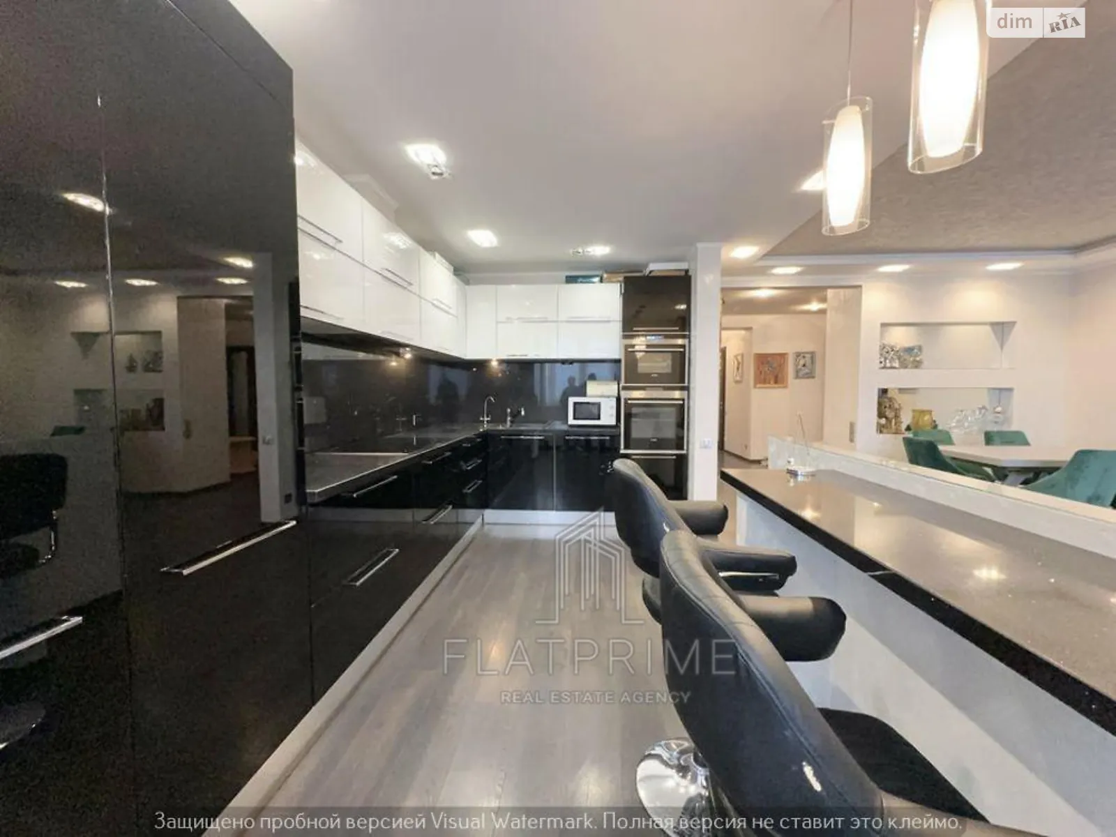 Продается 1-комнатная квартира 49 кв. м в Киеве, ул. Соломенская, 20А - фото 1