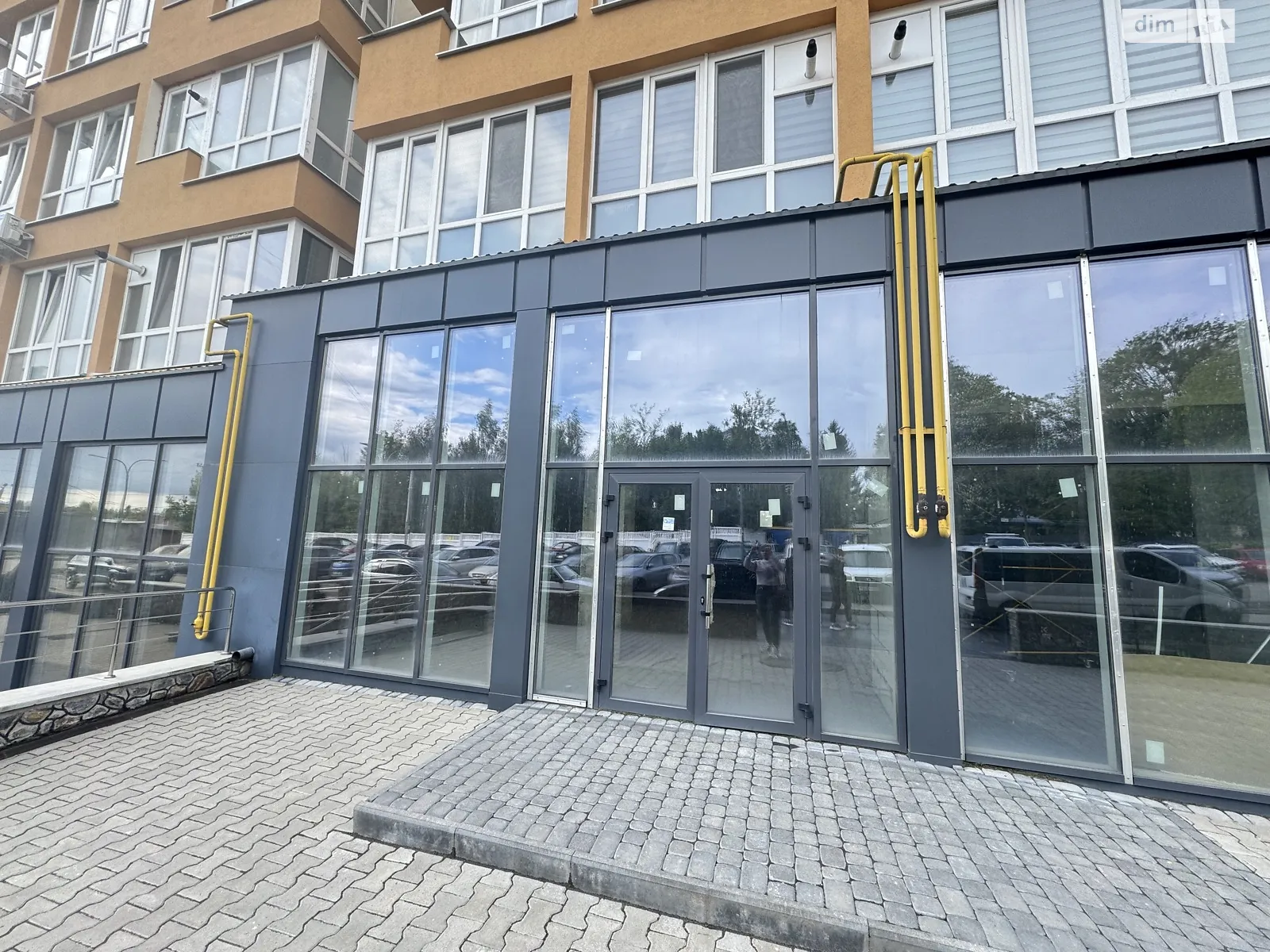 Продается помещения свободного назначения 142 кв. м в 10-этажном здании, цена: 355000 $ - фото 1