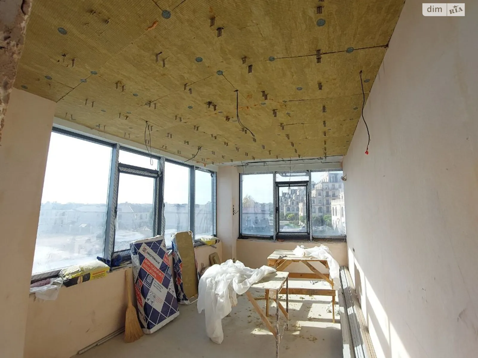 Продается 2-комнатная квартира 73 кв. м в Фонтанке, ул. Дружбы народов, 14 - фото 1