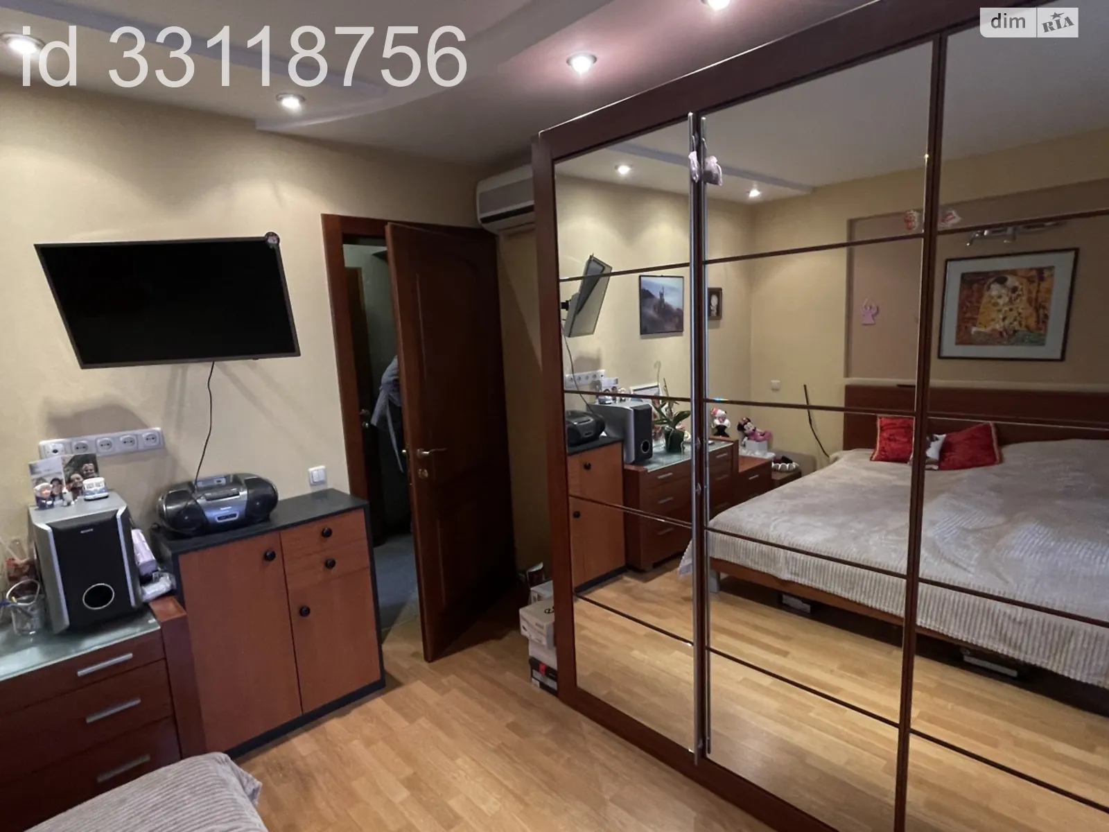 Продается 3-комнатная квартира 76.2 кв. м в Киеве, цена: 99999 $ - фото 1