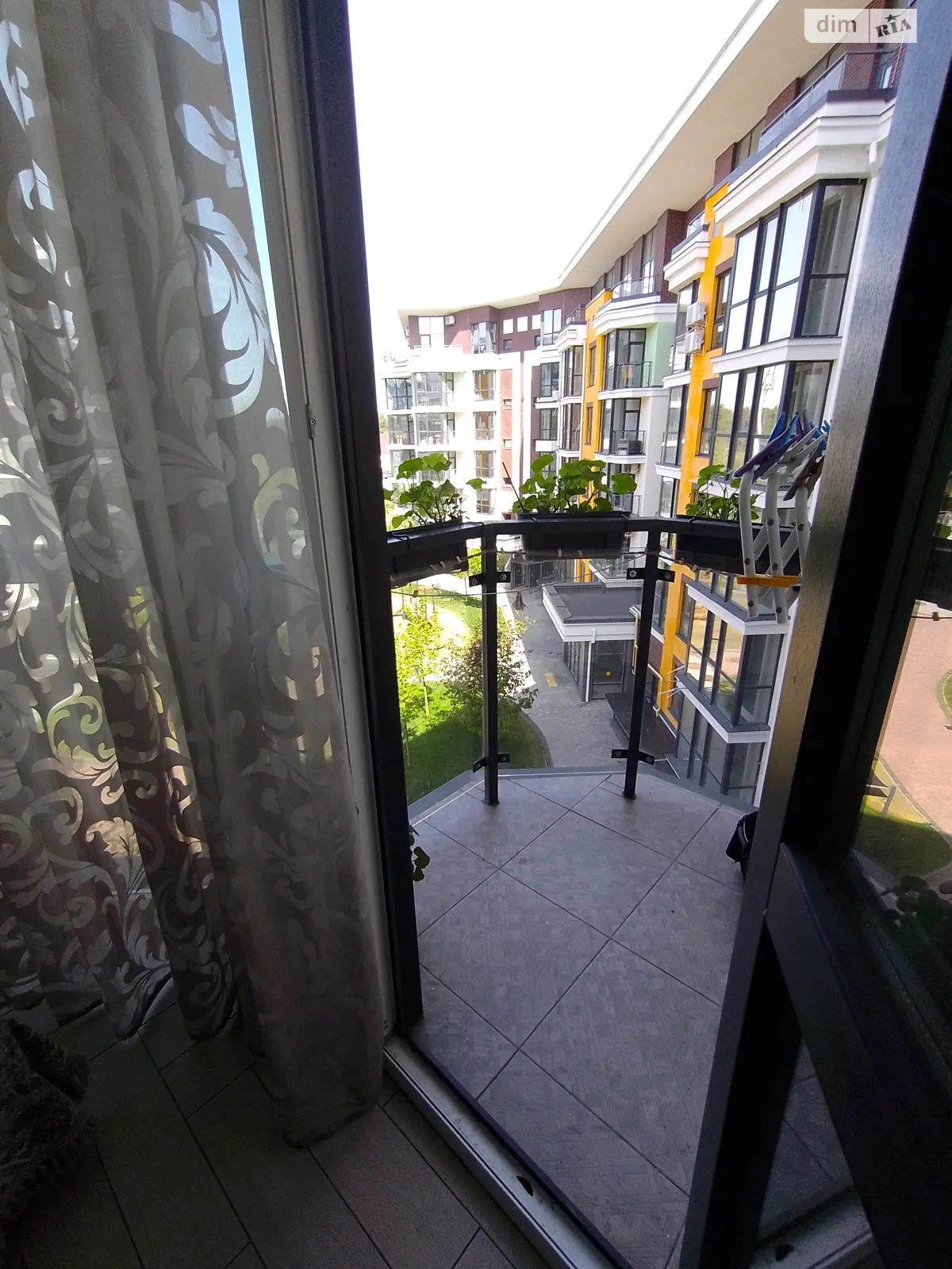 Продается 1-комнатная квартира 44 кв. м в Киеве, ул. Радистов, 40 - фото 1