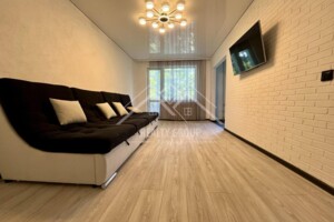 Продаж квартири, Дніпропетровська, Кривий Ріг, р‑н. Саксаганський, Покровська (Подбєльського) вулиця, буд. 25