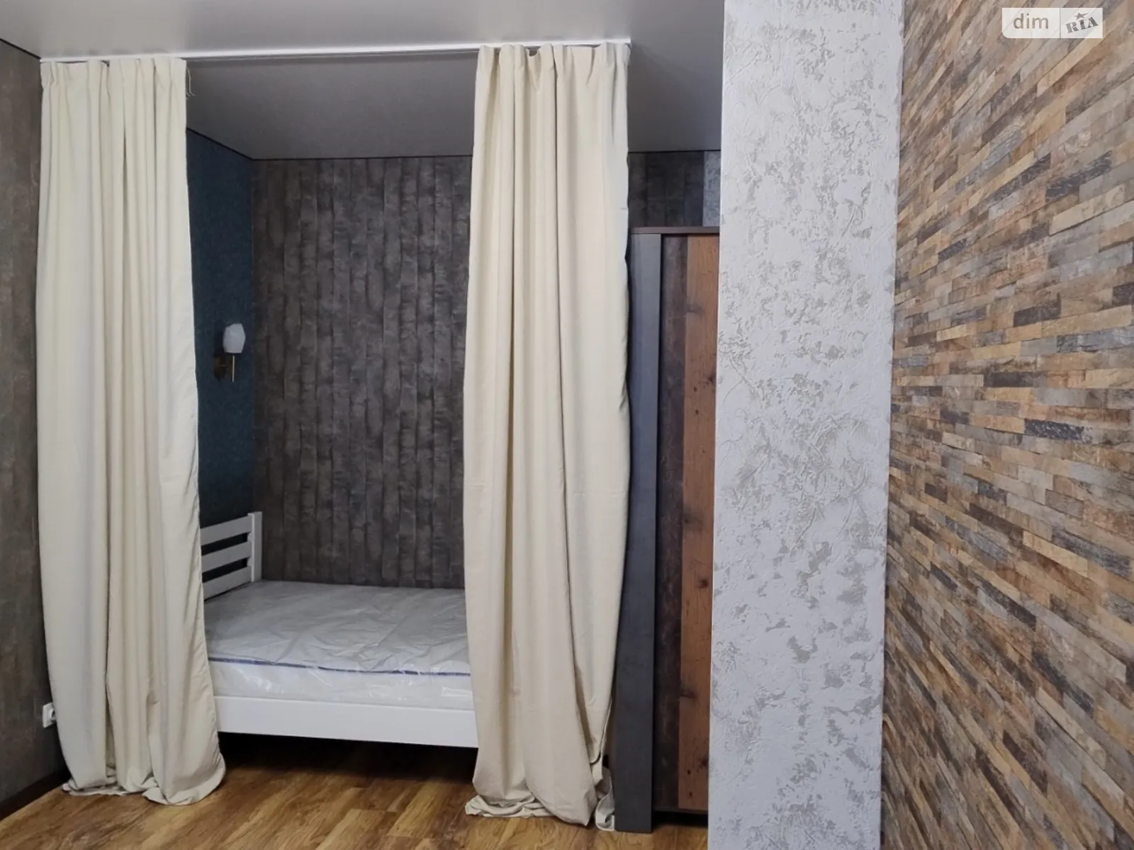 Сдается в аренду 1-комнатная квартира 37 кв. м в Хмельницком, ул. Кармелюка, 5/2 - фото 1