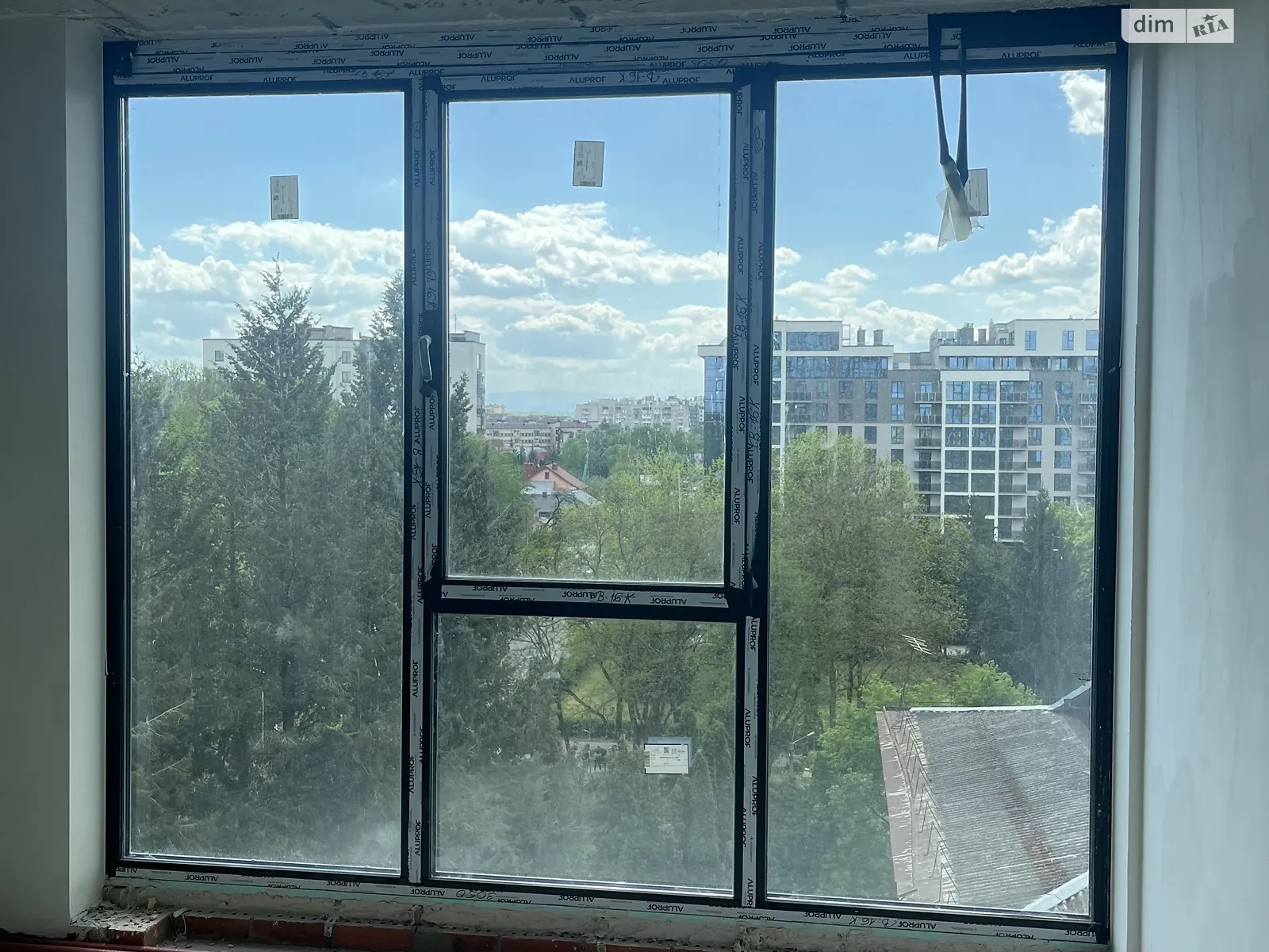Продается 1-комнатная квартира 47 кв. м в Ивано-Франковске, ул. Гетьмана Ивана Мазепы, 142 - фото 1