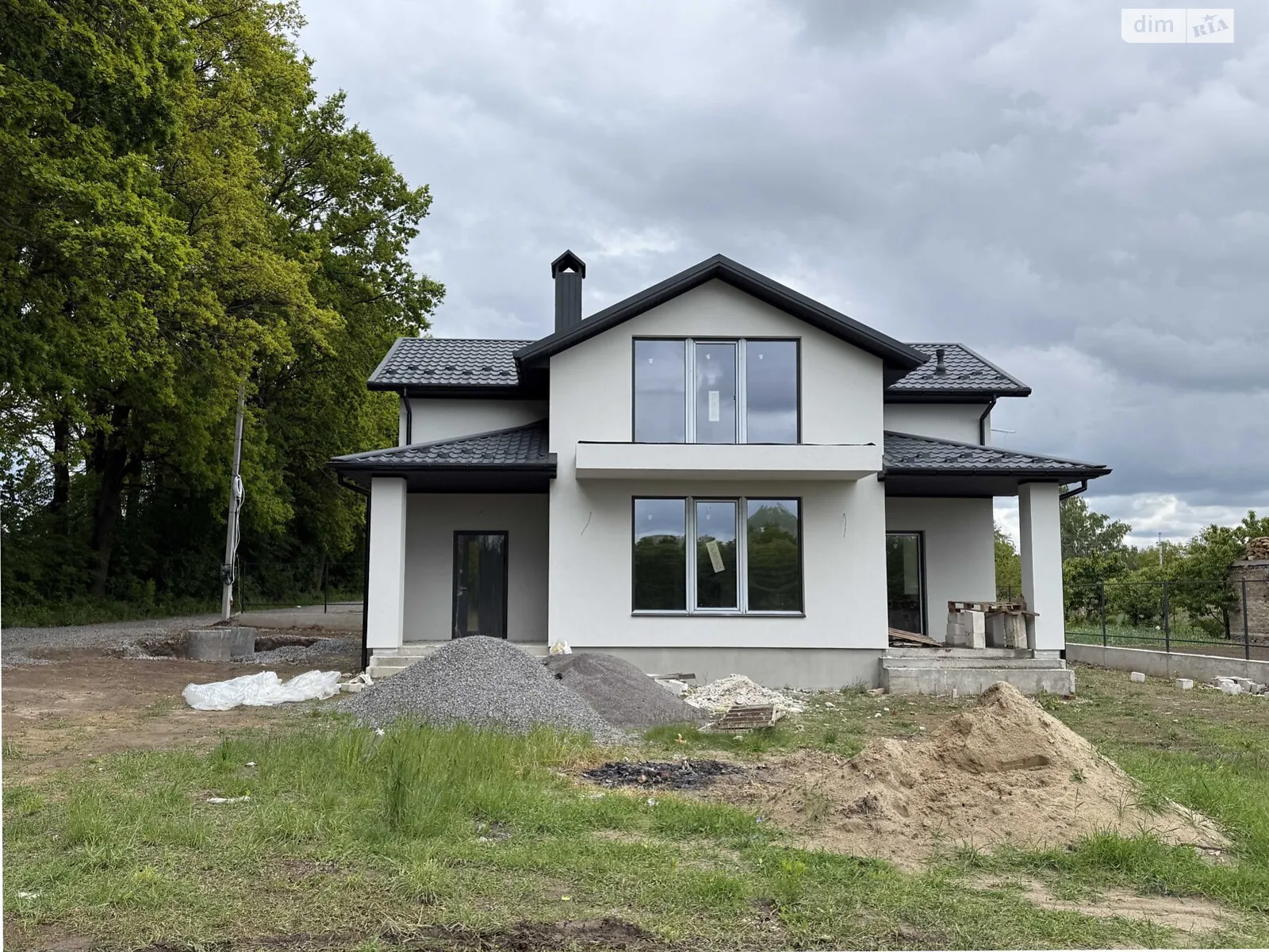 Продается дом на 2 этажа 135 кв. м с камином, цена: 85000 $ - фото 1