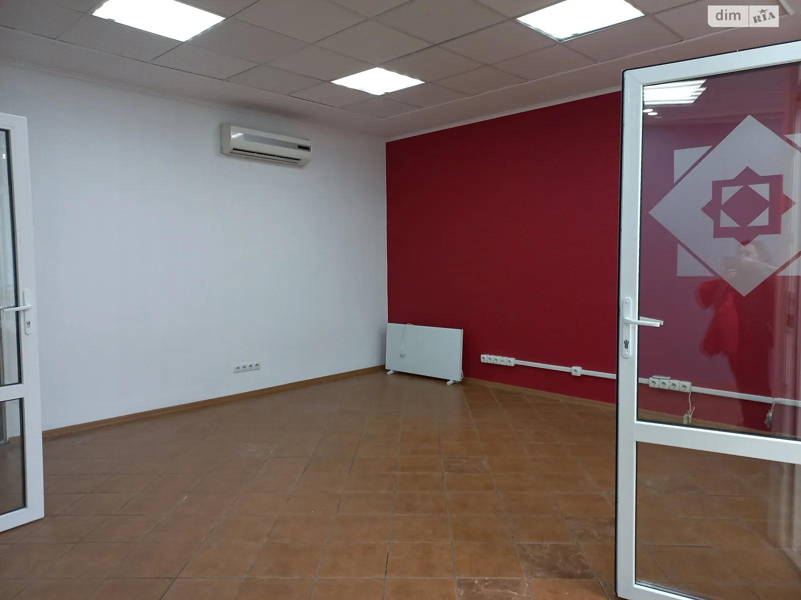 Продается офис 101 кв. м в бизнес-центре, цена: 29290 грн - фото 1