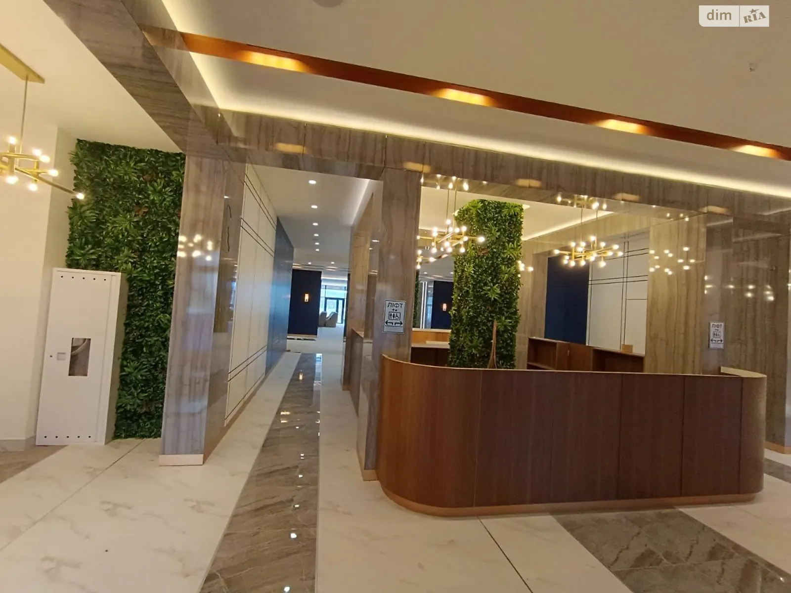 Продается 3-комнатная квартира 106.8 кв. м в Киеве, ул. Зверинецкая, 70А - фото 1