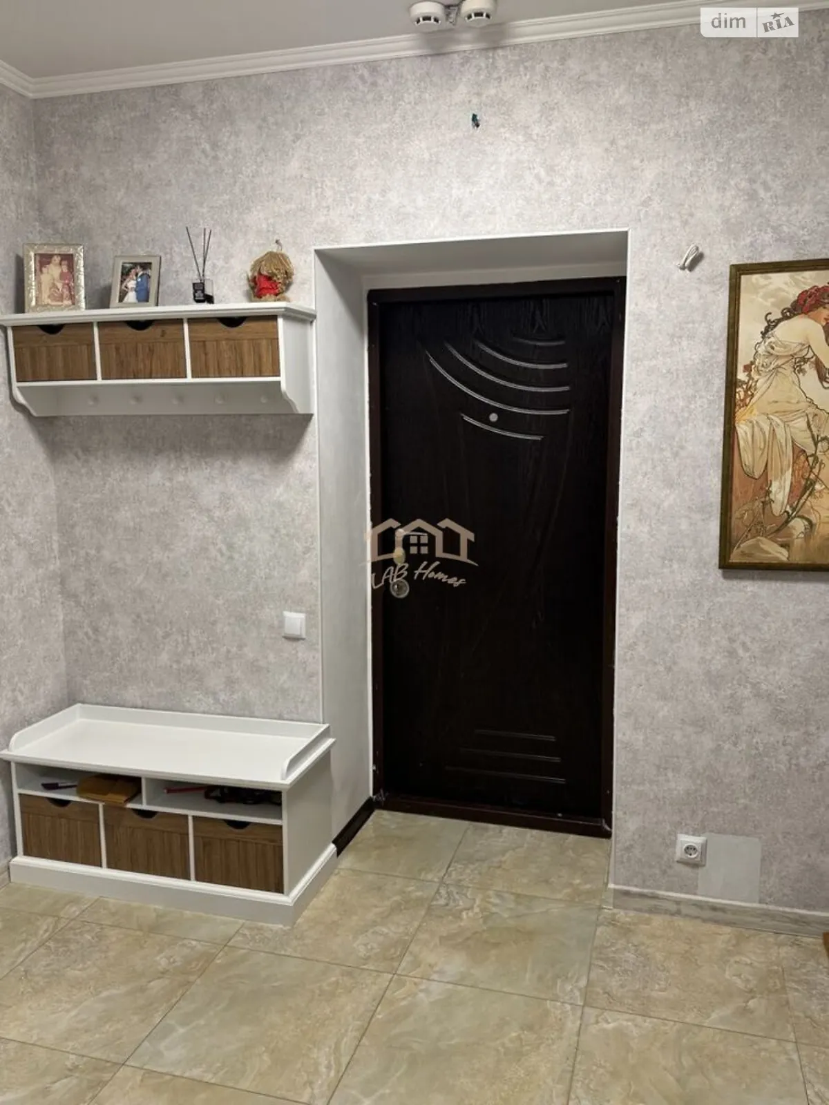 Продается 3-комнатная квартира 74 кв. м в Чайках, ул. Валерия Лобановского - фото 1