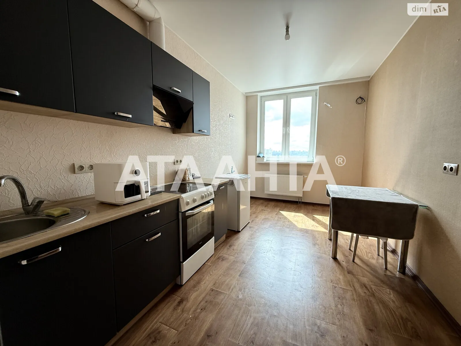 Продается 1-комнатная квартира 40.2 кв. м в Киеве, пер. Балтийский, 3А - фото 1
