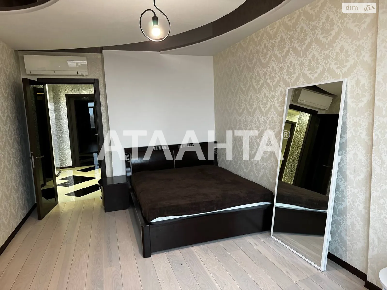 Продается 2-комнатная квартира 71.4 кв. м в Одессе, ул. Средняя, 24 корпус 7 - фото 1