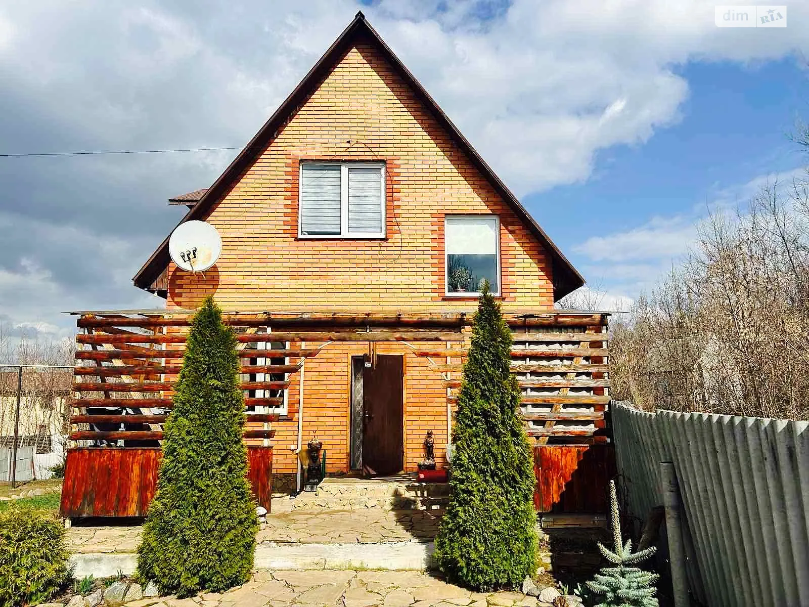 Продается дом на 2 этажа 131.6 кв. м с балконом, цена: 71500 $ - фото 1