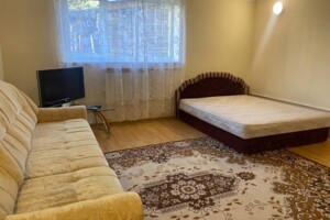 Довгострокова оренда частини будинку, Львів, р‑н. Шевченківський, Вишнева вулиця, буд. 18Б