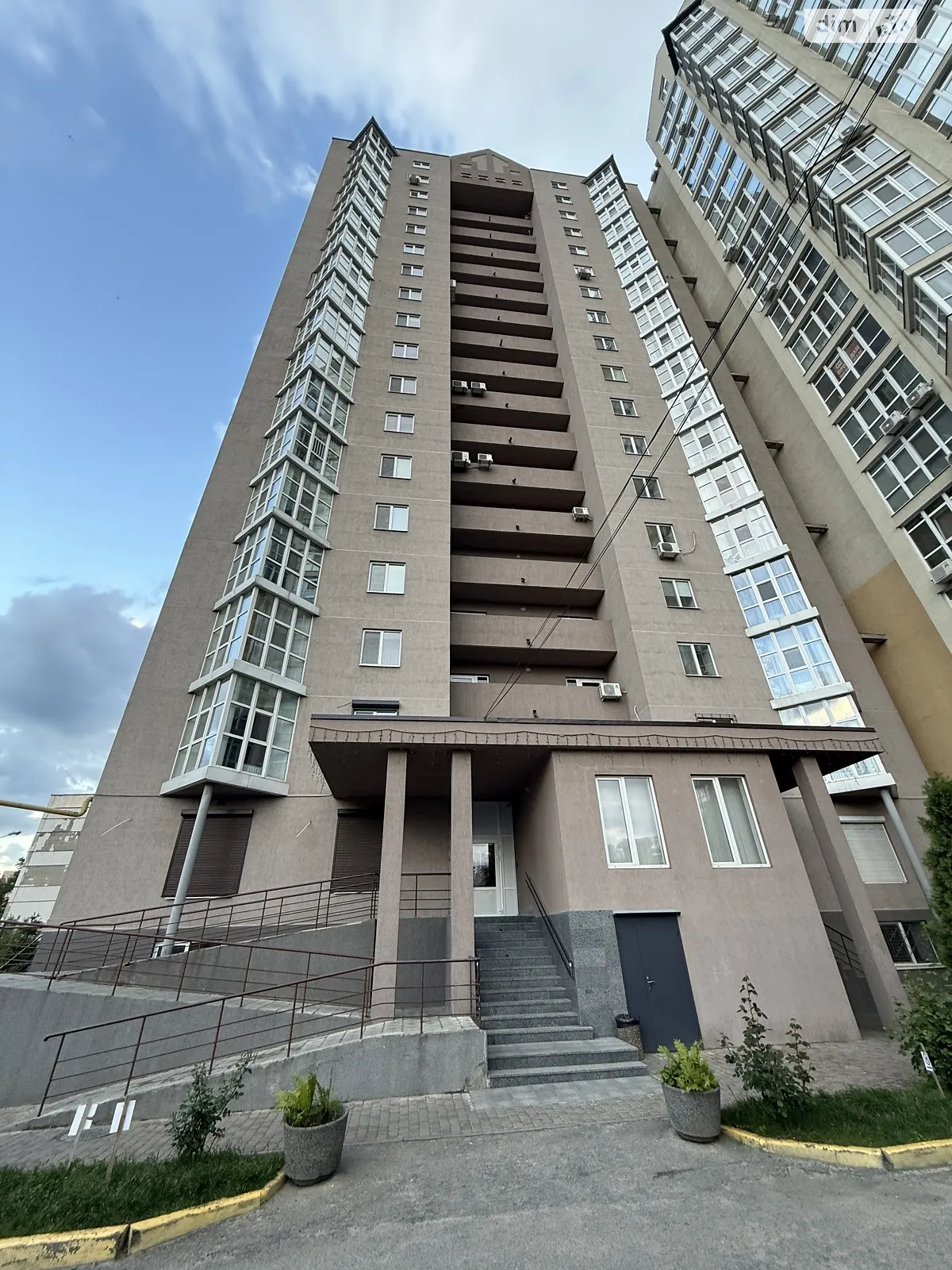 Продається 1-кімнатна квартира 43 кв. м у Дніпрі, вул. Мандриківська, 51М - фото 1
