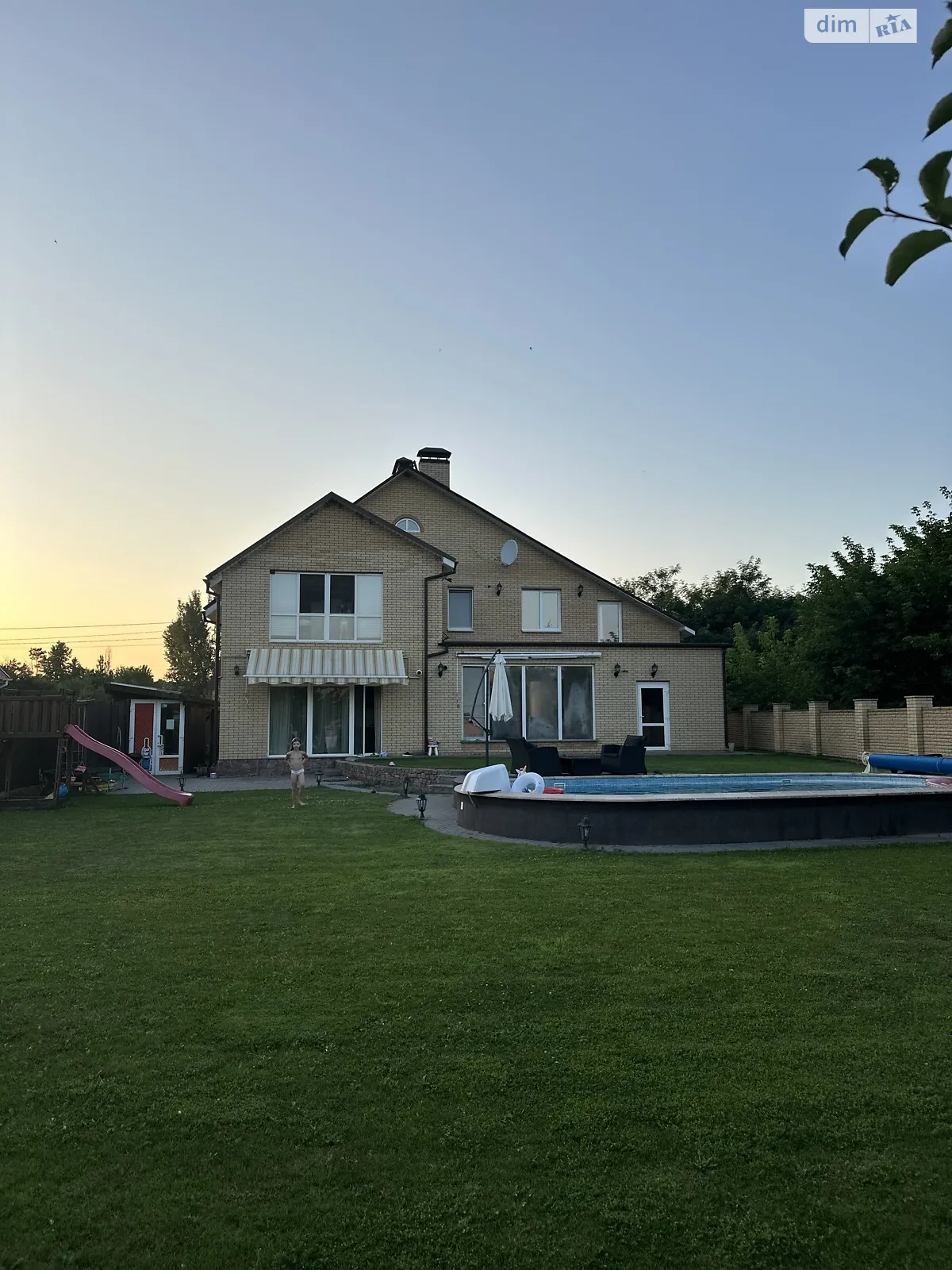 Продається будинок 2 поверховий 260 кв. м з садом, цена: 210000 $ - фото 1