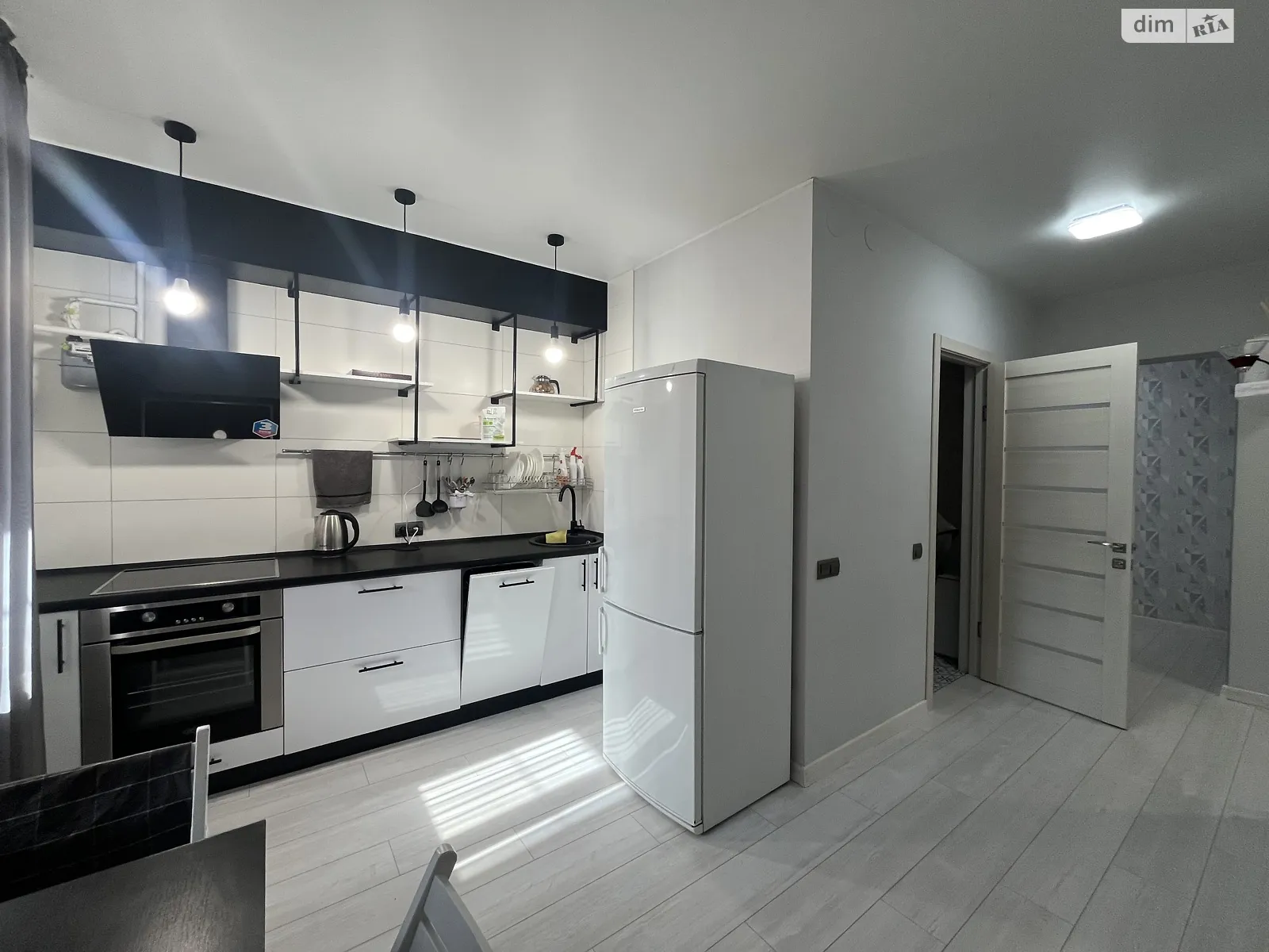 Продается 1-комнатная квартира 39.3 кв. м в Кривом Роге, просп. Мира, 29А - фото 1