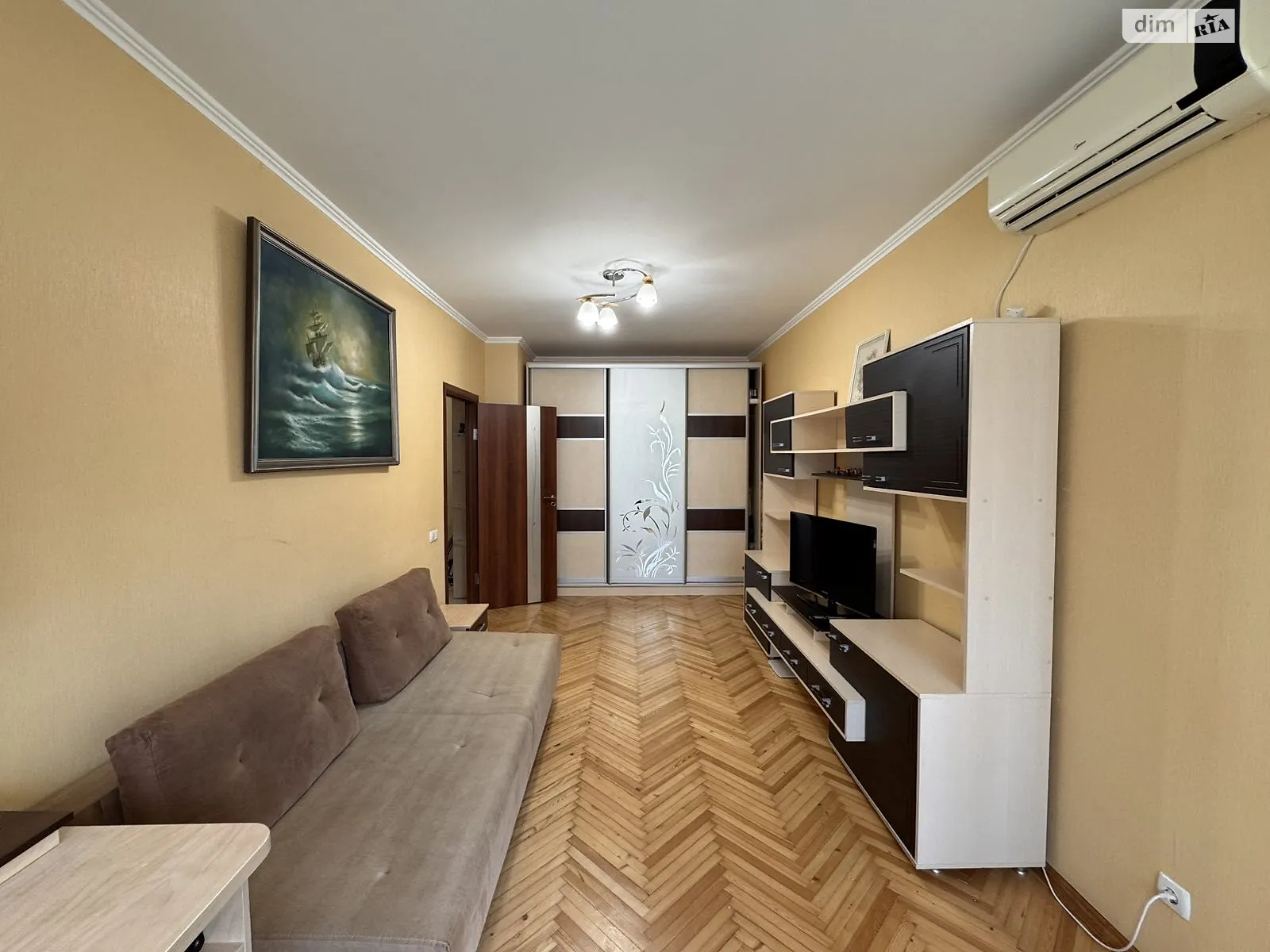 Продается 1-комнатная квартира 37 кв. м в Черкассах, ул. Святотроицкая, 23 - фото 1