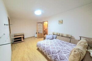 Продажа квартиры, Ровно, р‑н. Центр, Степана Бандеры улица, дом 15