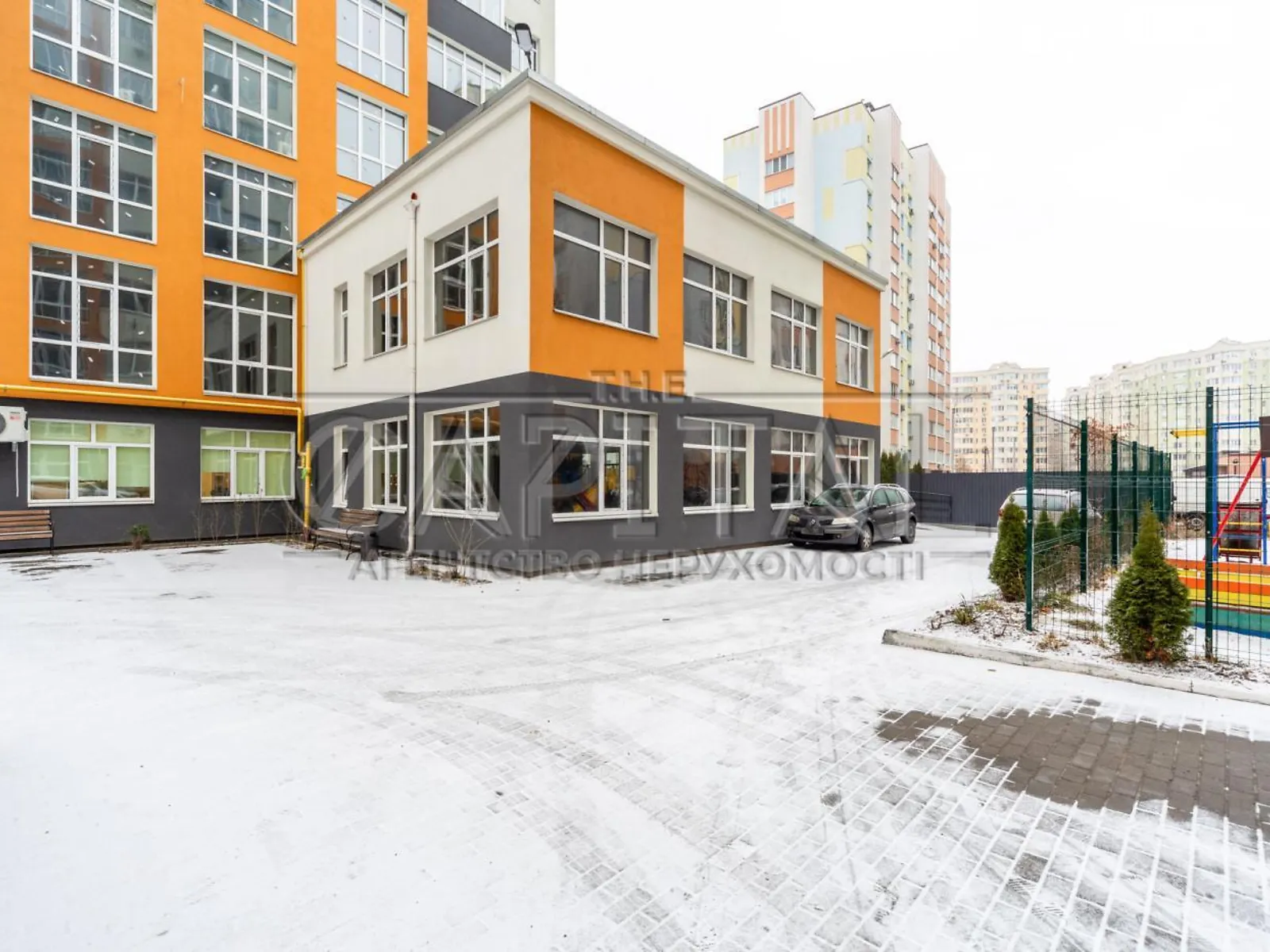 Продается объект сферы услуг 740 кв. м в 2-этажном здании, цена: 592000 $ - фото 1