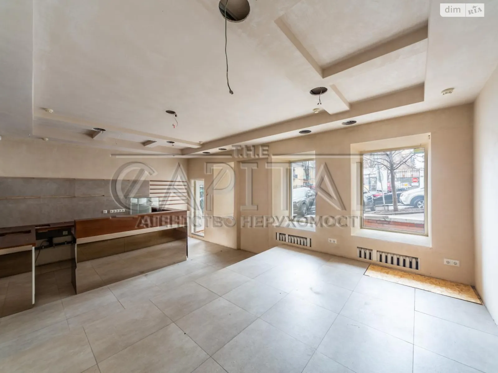 Здається в оренду офіс 41 кв. м в бізнес-центрі, цена: 2500 $ - фото 1