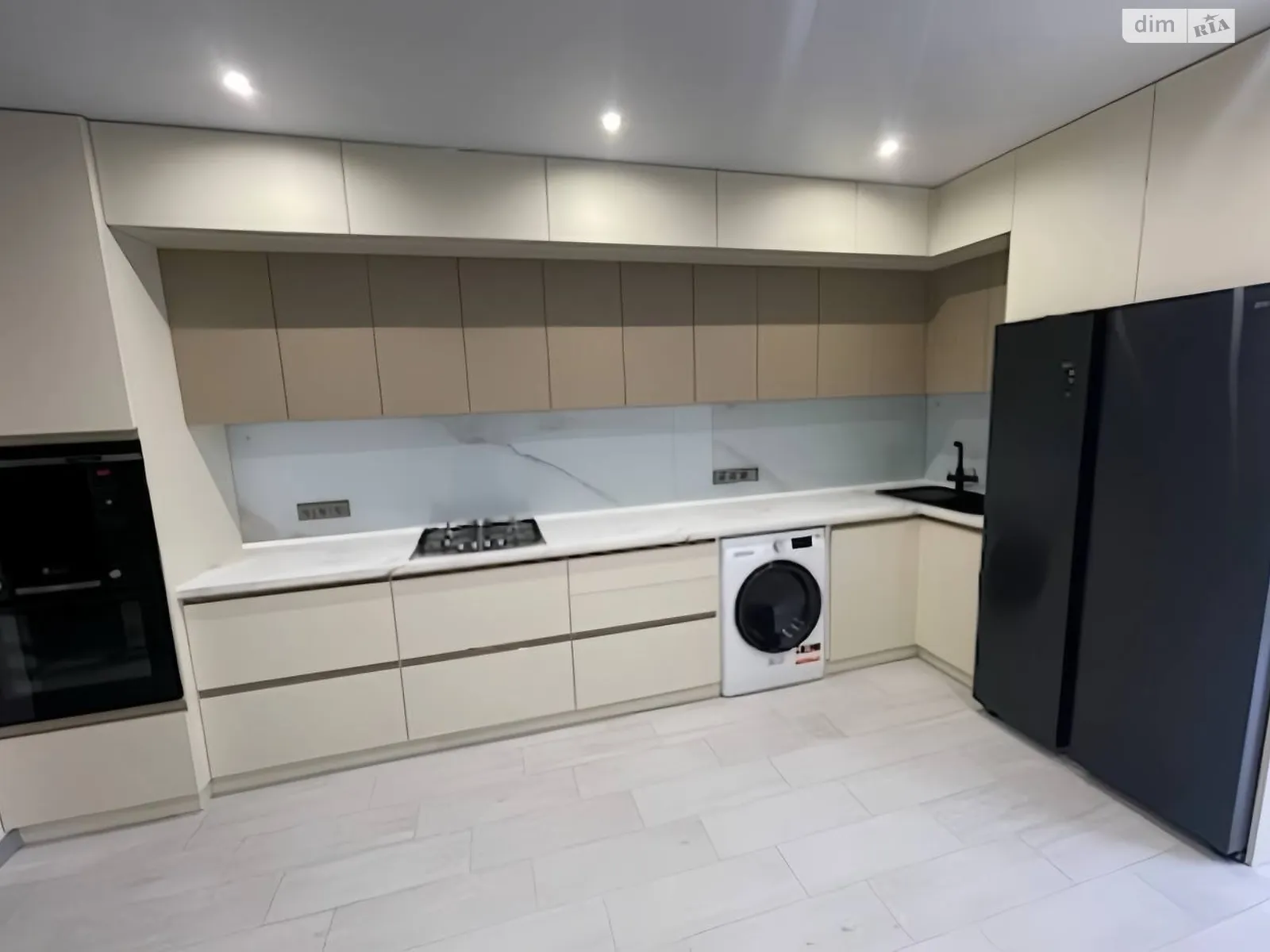 Продается 2-комнатная квартира 77 кв. м в Слобожанском, ул. Семейная, 5 - фото 1