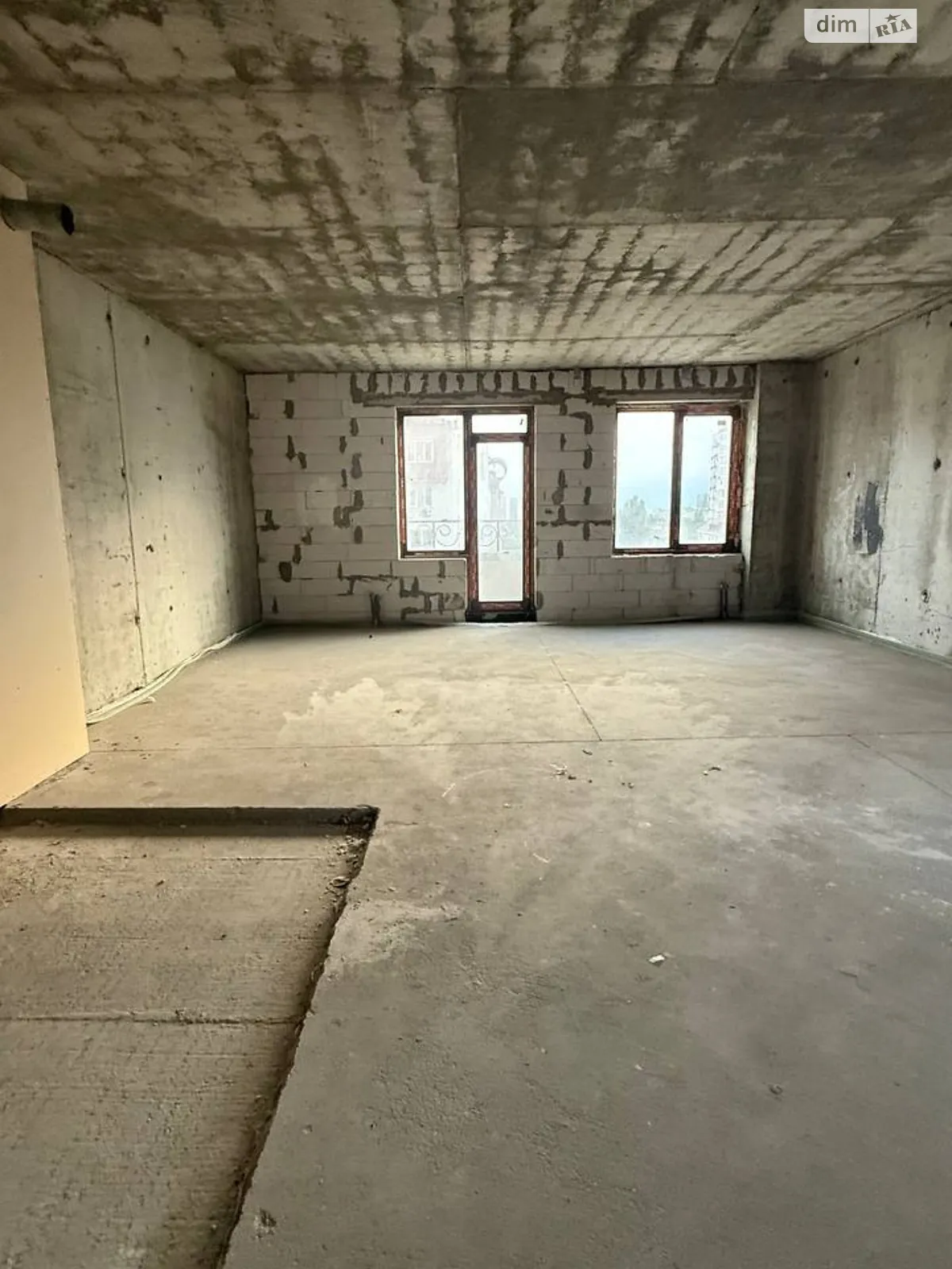 Продается 1-комнатная квартира 56 кв. м в Одессе, ул. Педагогическая, 23 - фото 1