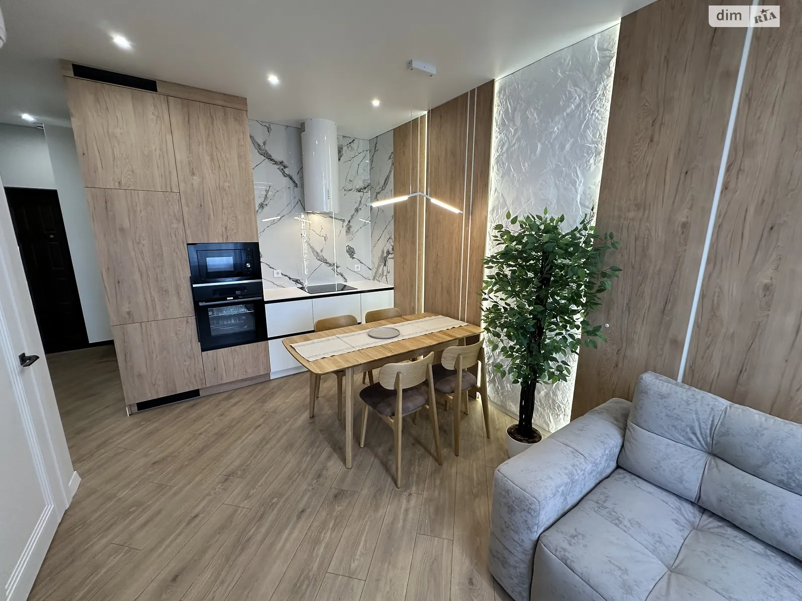 Продається 1-кімнатна квартира 41 кв. м у Одесі, вул. Краснова, 3 корпус 61 - фото 1