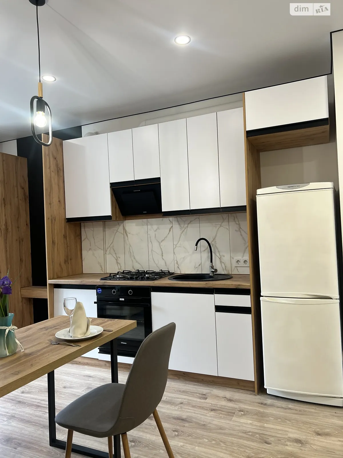 Продается 1-комнатная квартира 39.2 кв. м в Ирпене, ул. Соборная(ІІІ Интернационала), 2К/21 - фото 1