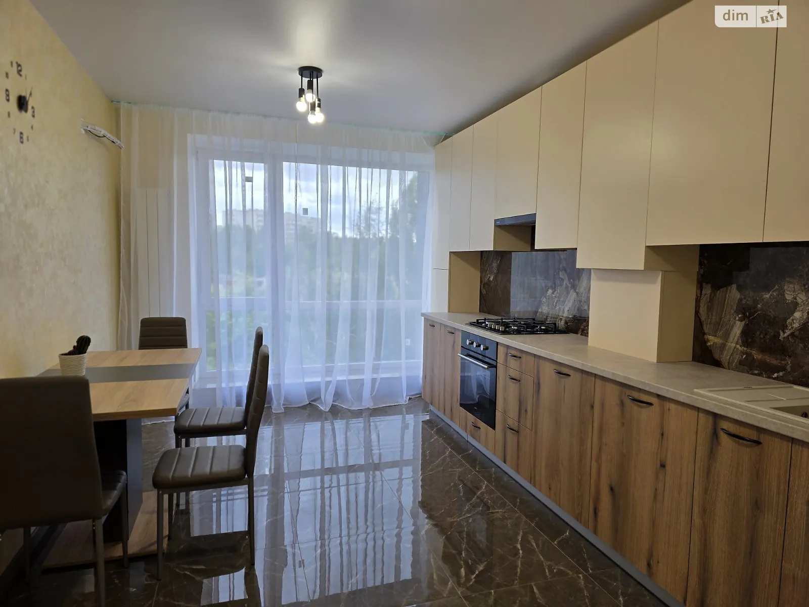Продається 2-кімнатна квартира 64 кв. м у Бучі, вул. Івана Кожедуба, 8 - фото 1