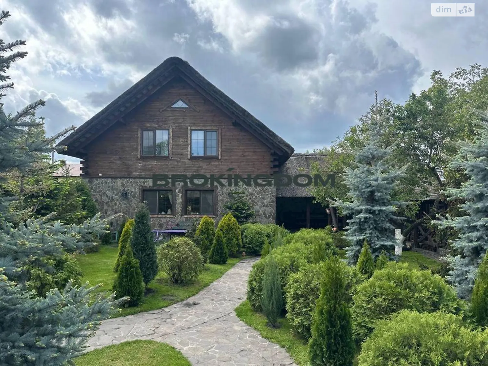 Продается дом на 2 этажа 135 кв. м с балконом, цена: 259000 $ - фото 1