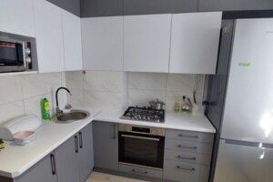 Довгострокова оренда квартири, Полтава, р‑н. Сади 2, Героїв АТО (Красіна) вулиця, буд. 114 корпус 1