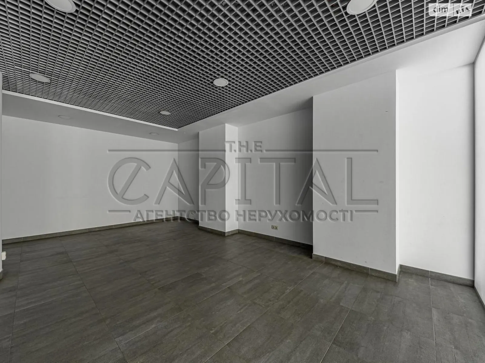 Сдается в аренду офис 130 кв. м в бизнес-центре, цена: 2000 $ - фото 1