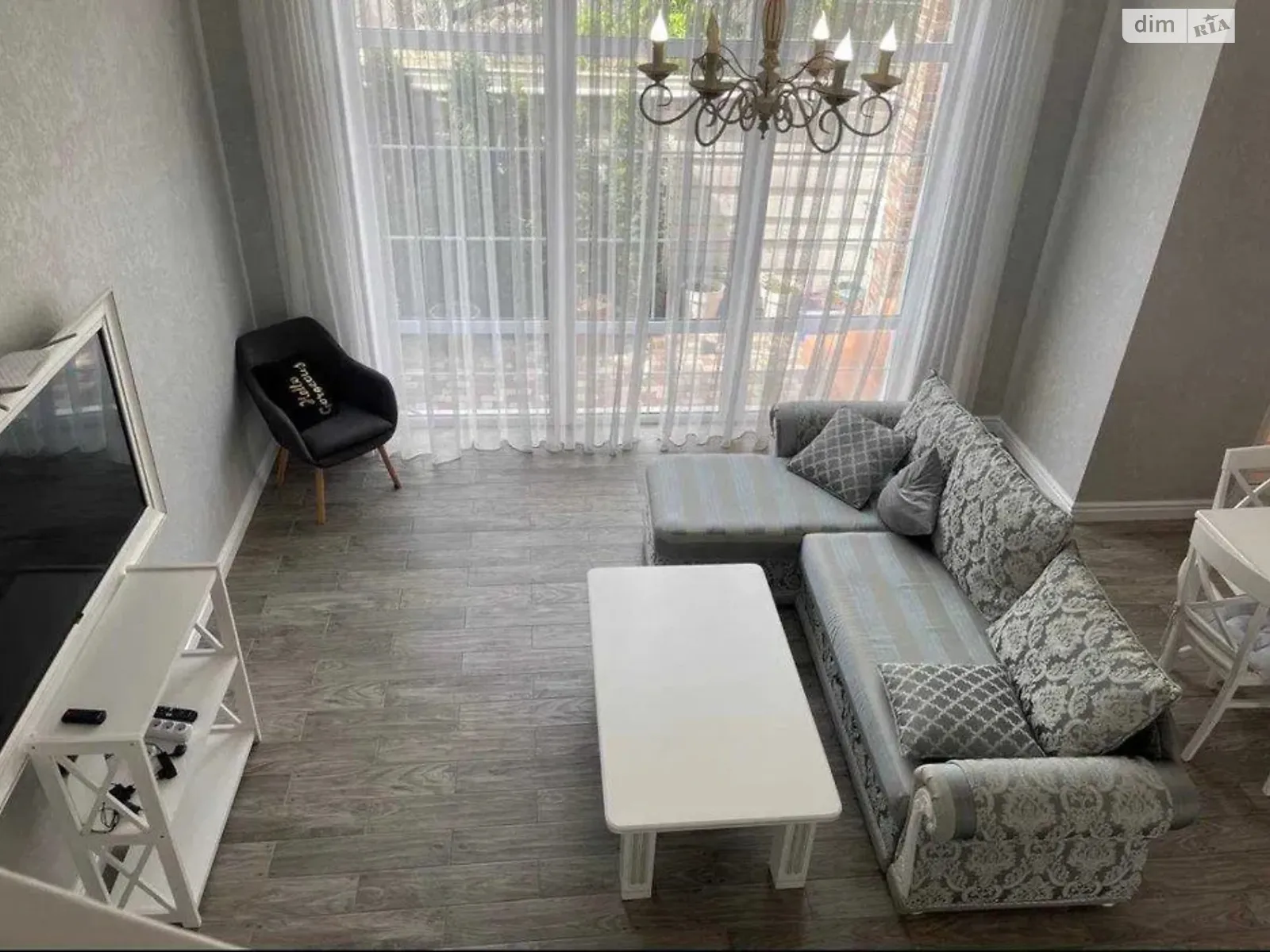 Продается дом на 2 этажа 250 кв. м с балконом, цена: 299000 $ - фото 1