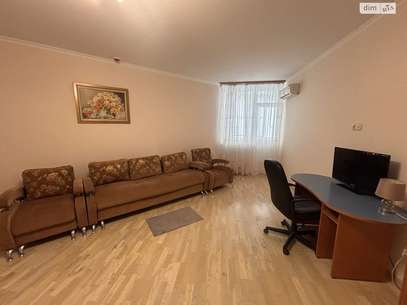 Здається в оренду 1-кімнатна квартира 56.1 кв. м у Києві, вул. Композитора Мейтуса, 4 - фото 1