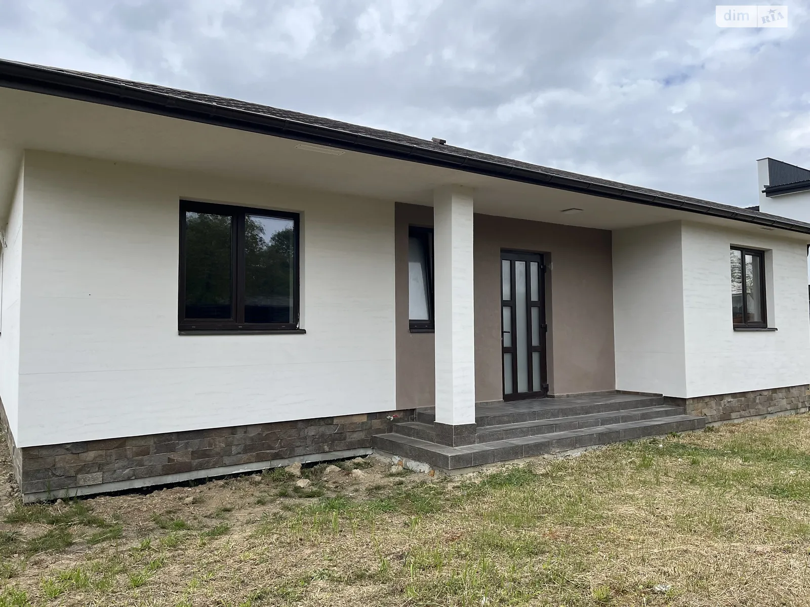 Продается одноэтажный дом 145 кв. м с террасой, цена: 155000 $ - фото 1