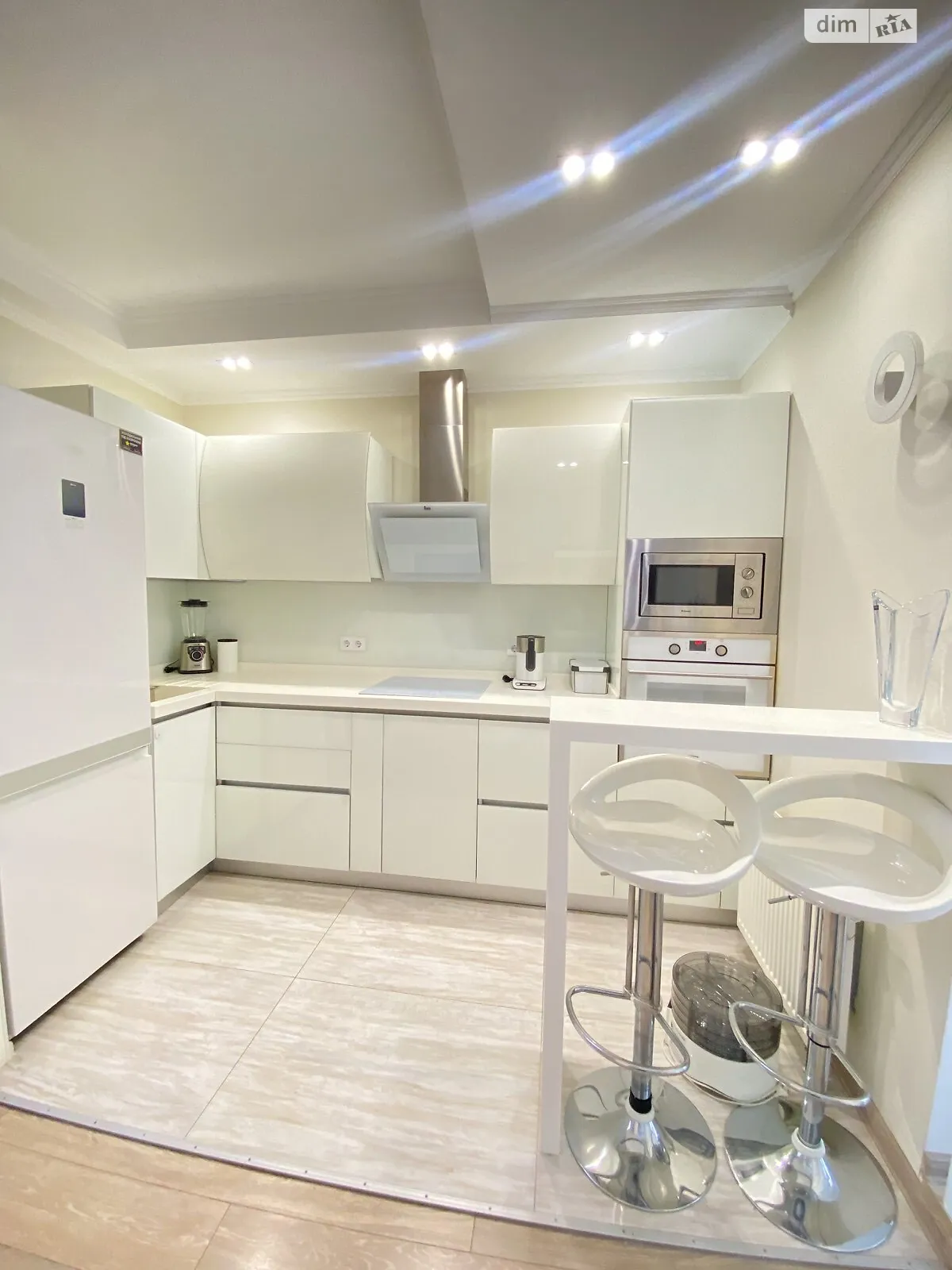 Продається 3-кімнатна квартира 79.6 кв. м у Києві, вул. Регенераторна - фото 1