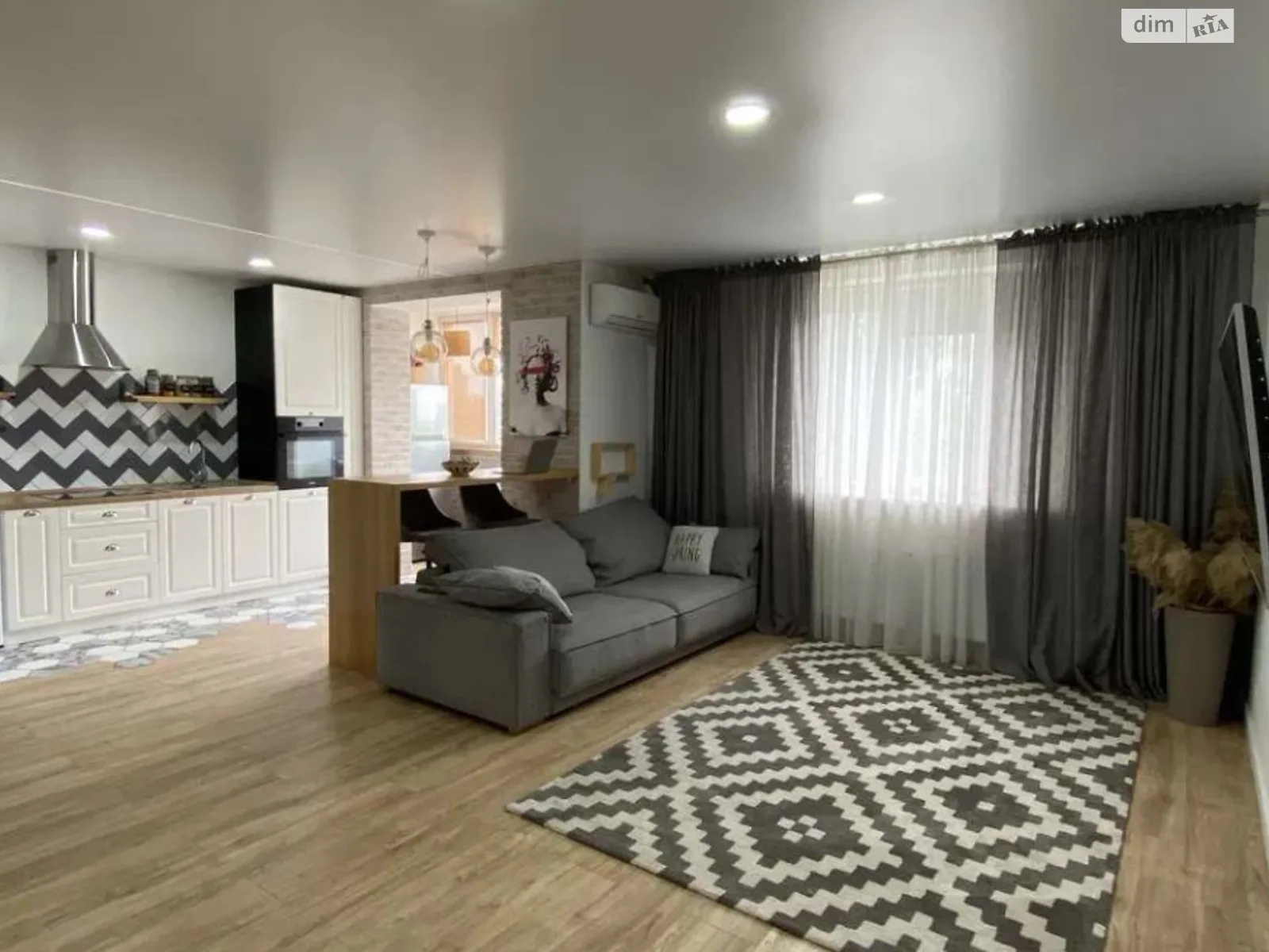 Продается 1-комнатная квартира 46 кв. м в Харькове, цена: 43000 $ - фото 1