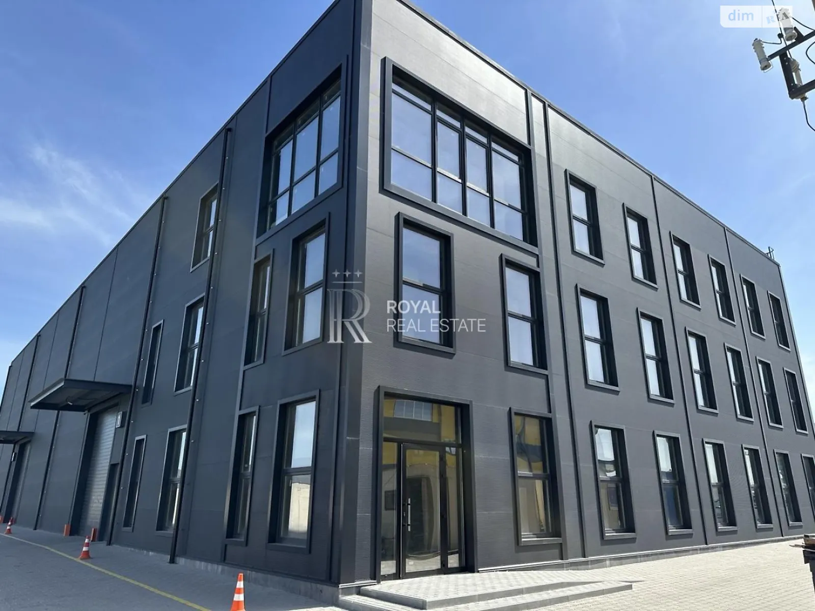 Сдается в аренду помещения свободного назначения 1728 кв. м в 3-этажном здании, цена: 30000 $ - фото 1