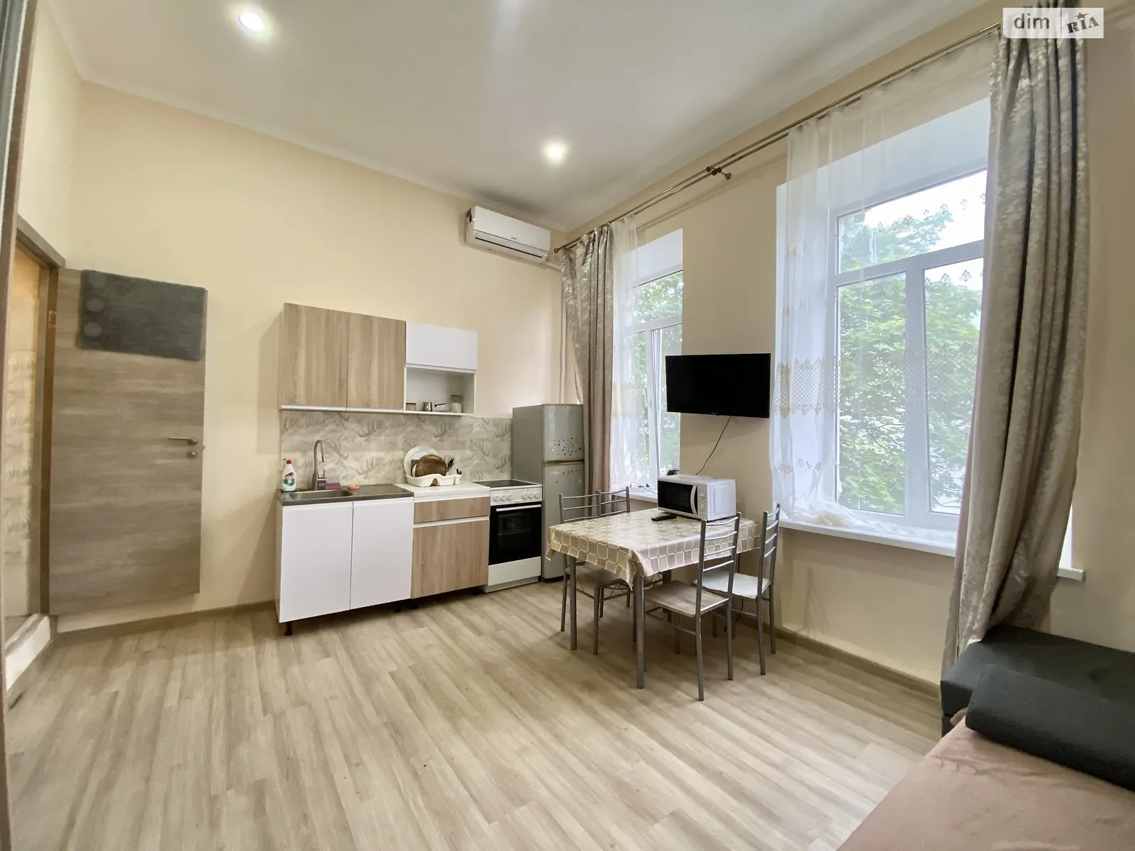 Сдается в аренду 1-комнатная квартира в Одессе, ул. Пастера, 34 - фото 1
