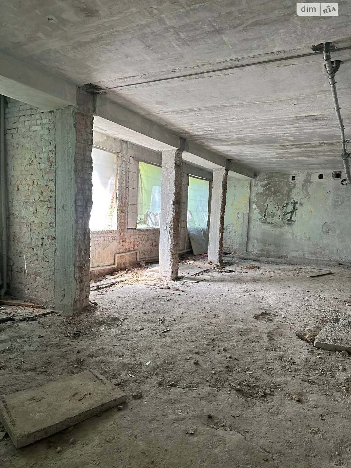 Продається приміщення вільного призначення 988.9 кв. м в 5-поверховій будівлі, цена: 300000 $ - фото 1