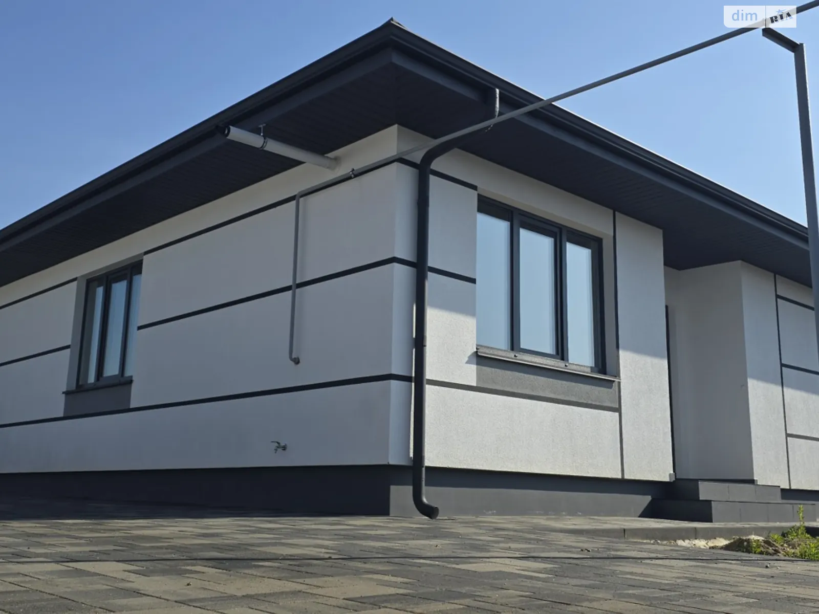 Продається одноповерховий будинок 97 кв. м з балконом, цена: 145000 $ - фото 1