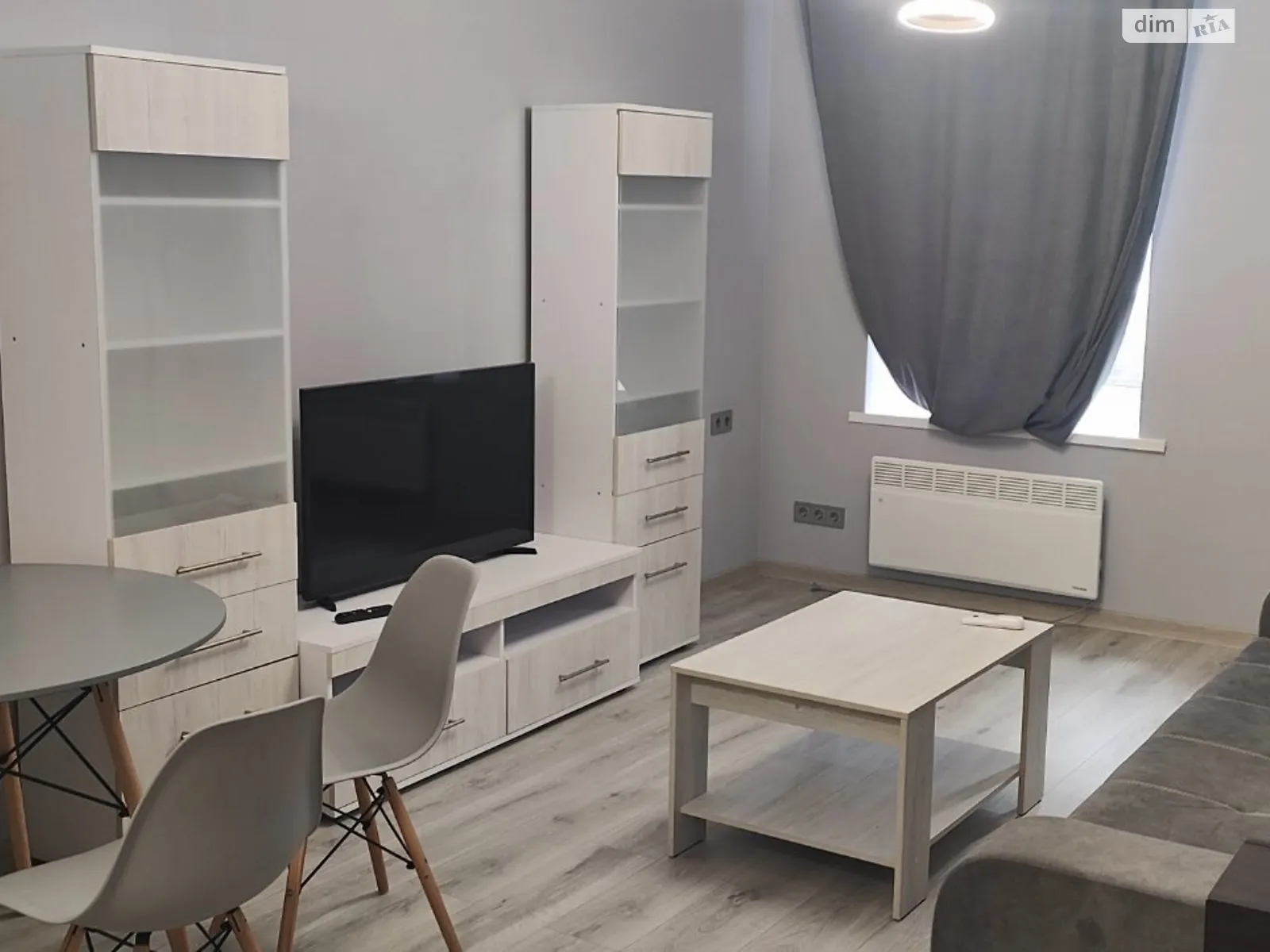 Сдается в аренду 1-комнатная квартира 40 кв. м в Днепре, ул. Короленко, 8 - фото 1