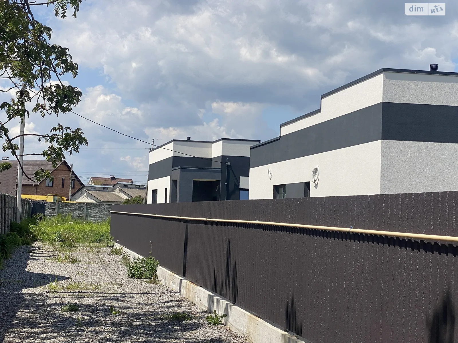 Продается одноэтажный дом 110 кв. м с беседкой, цена: 130000 $ - фото 1