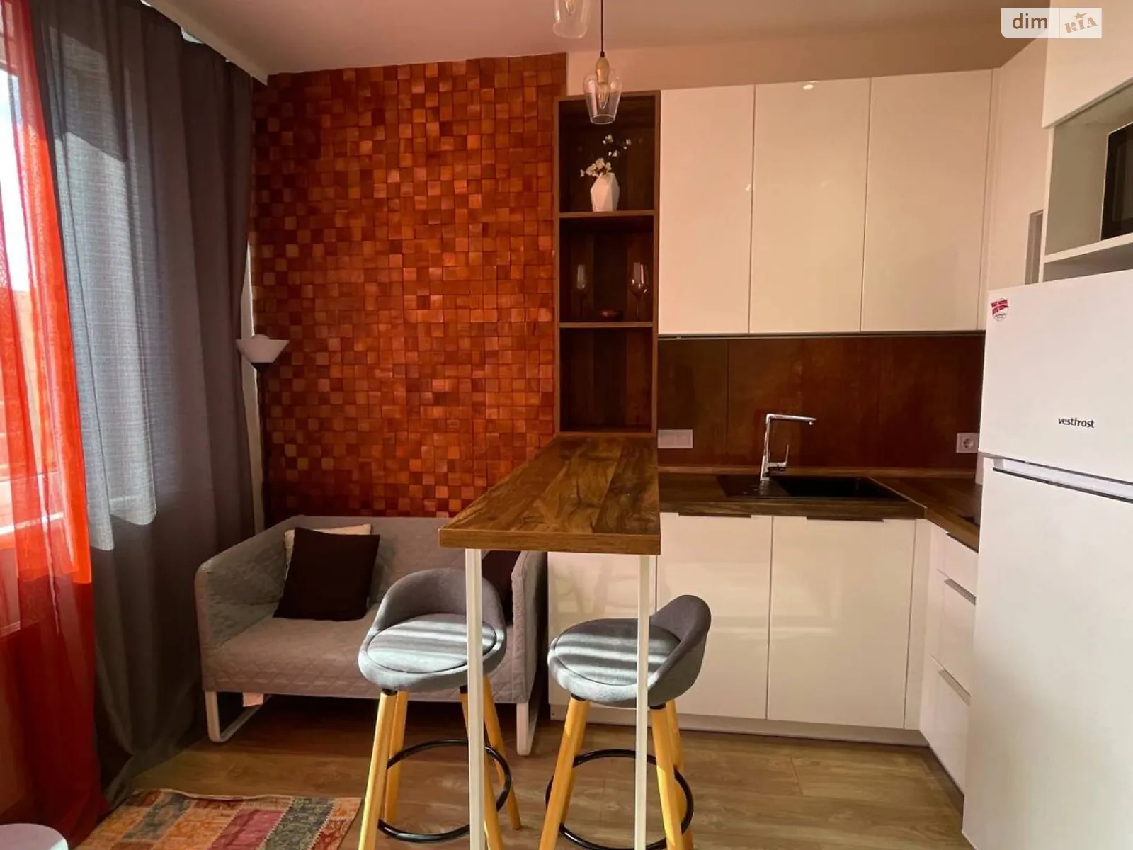 Продается 1-комнатная квартира 41.2 кв. м в Лиманке, цена: 48500 $ - фото 1