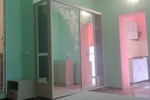 Зніму будинок в Ужгороді довгостроково