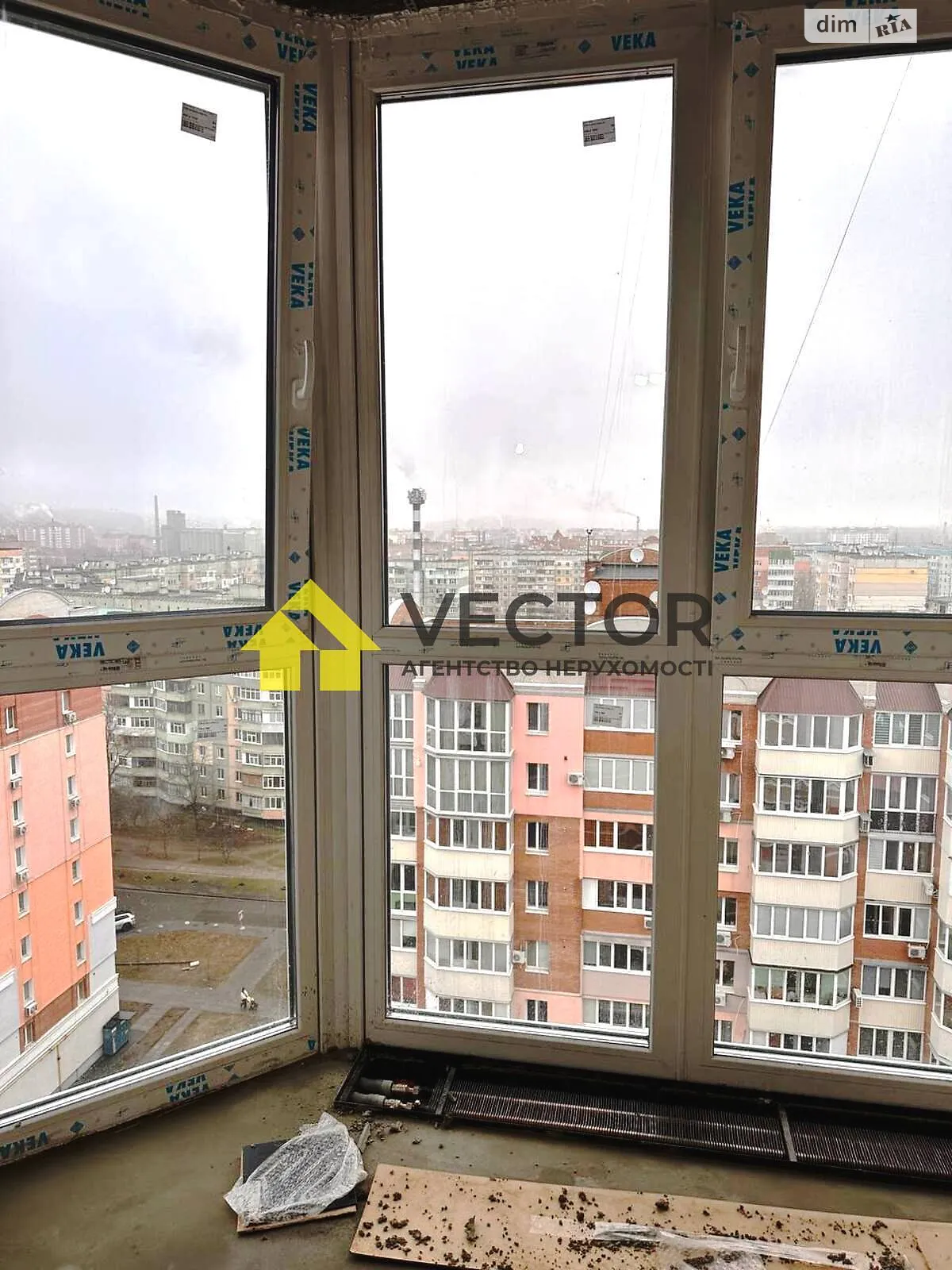 Продається 3-кімнатна квартира 83.7 кв. м у Полтаві, цена: 69900 $ - фото 1
