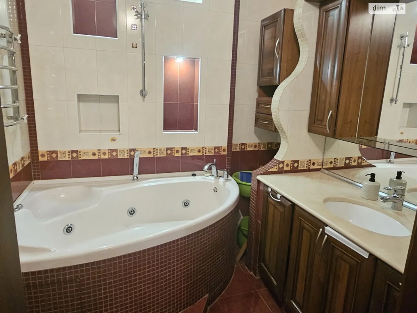 Продається 3-кімнатна квартира 88 кв. м у Одесі, просп. Шевченка, 8/13 - фото 1