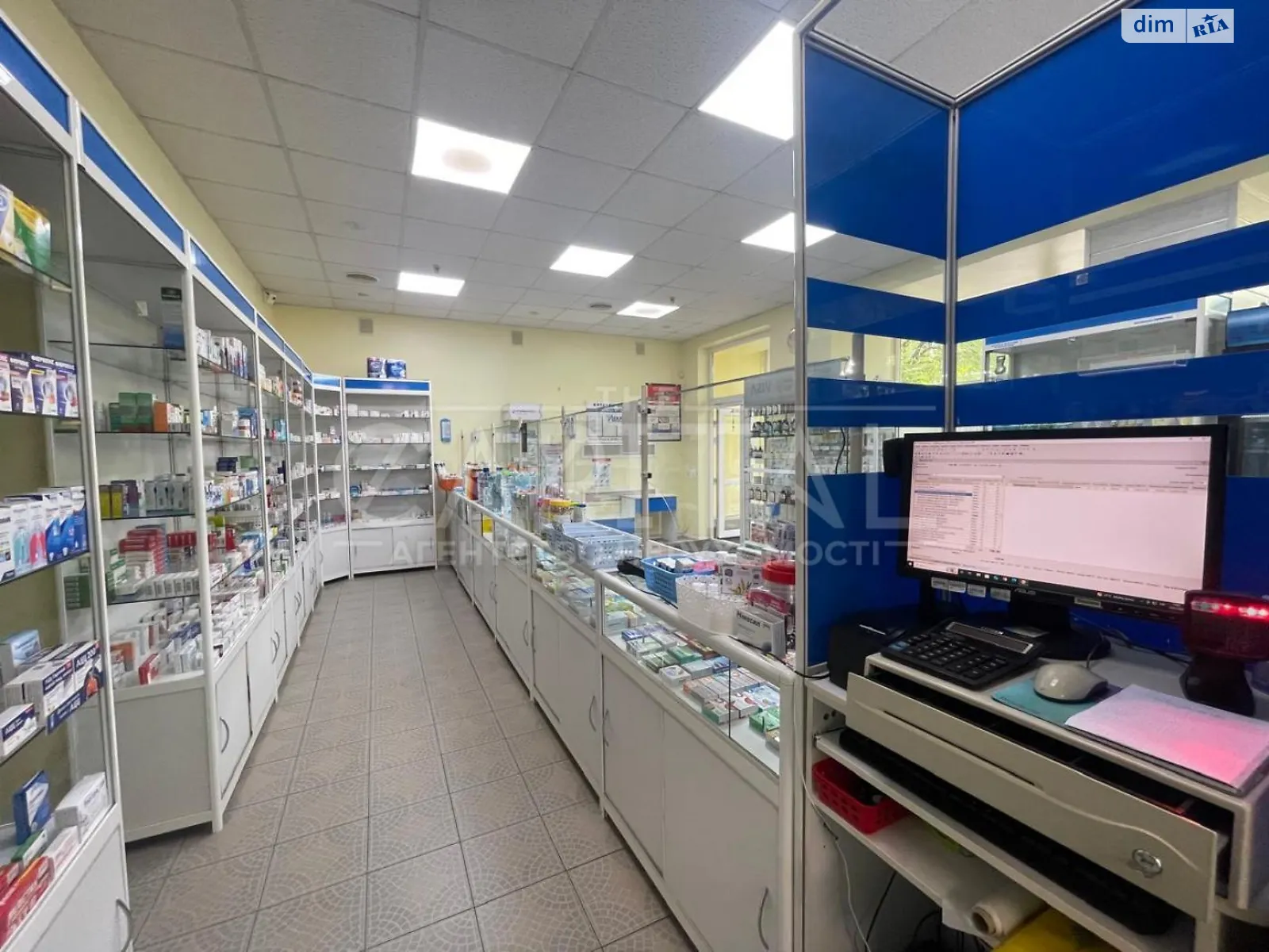 Сдается в аренду объект сферы услуг 86.9 кв. м в 1-этажном здании, цена: 1400 $ - фото 1